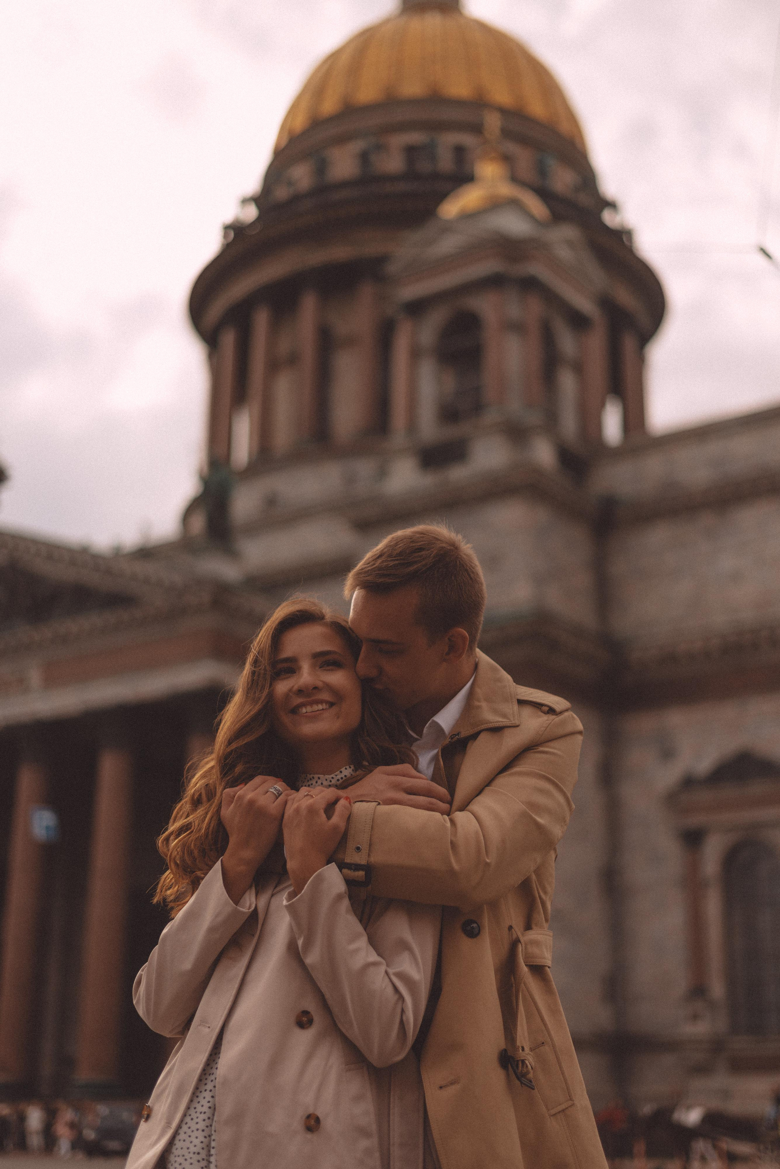 ЛавСтори Исаакиевский собор. Свадебный фотограф в Санкт-Петербурге