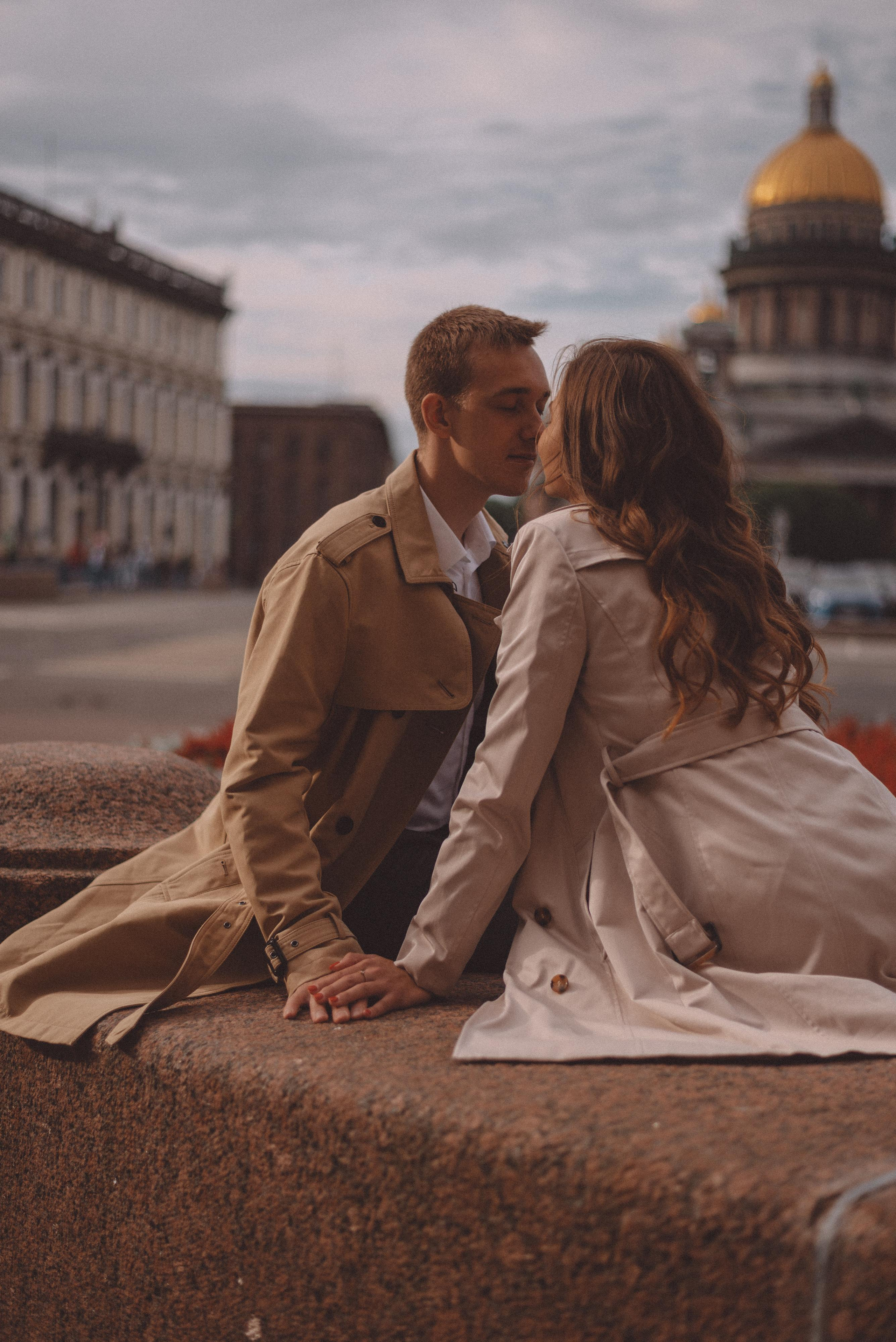 ЛавСтори Исаакиевский собор. Свадебный фотограф в Санкт-Петербурге