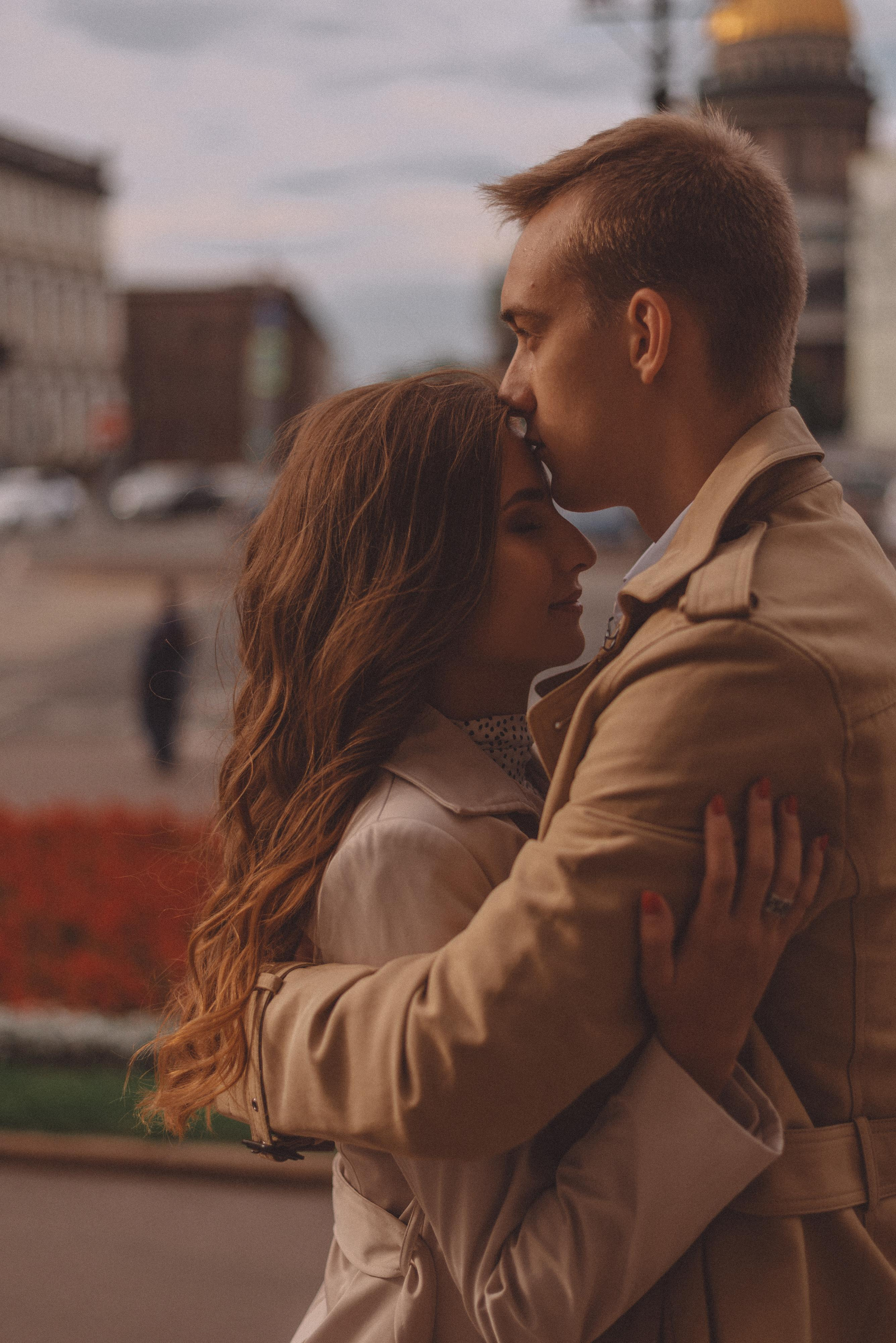 ЛавСтори Исаакиевский собор. Свадебный фотограф в Санкт-Петербурге