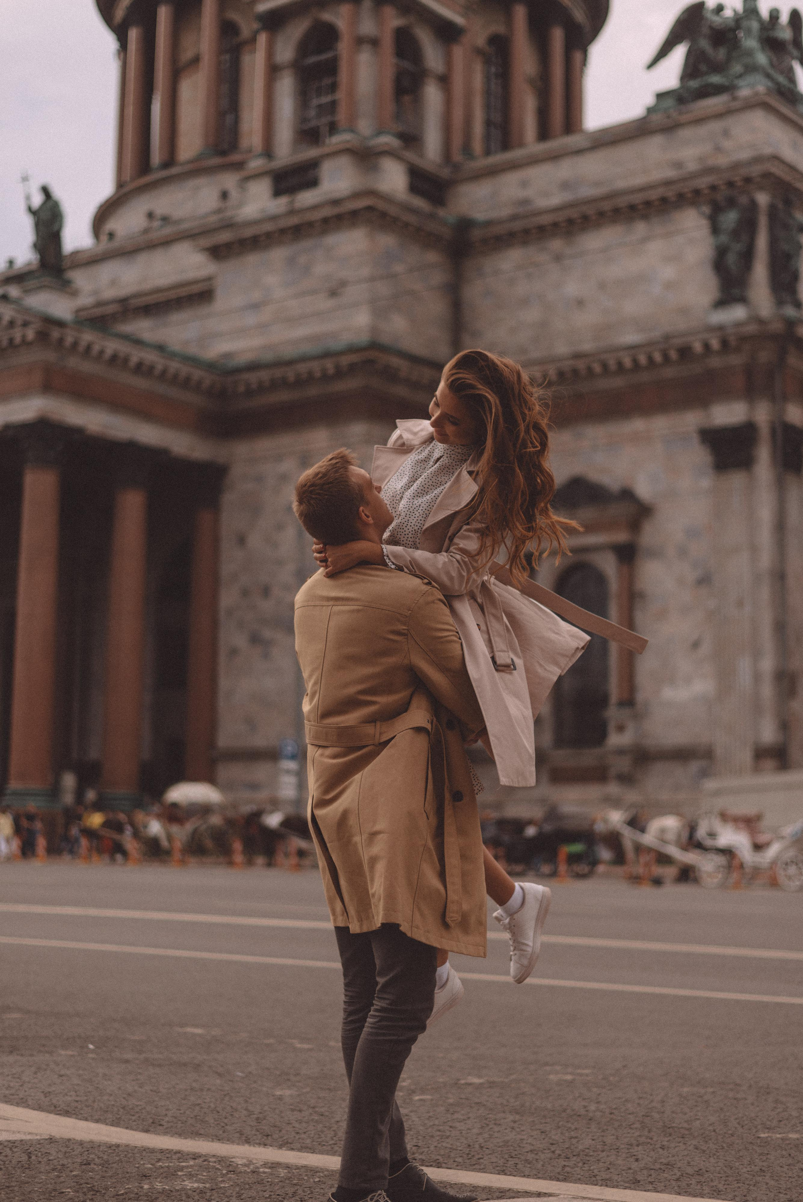 ЛавСтори Исаакиевский собор. Свадебный фотограф в Санкт-Петербурге