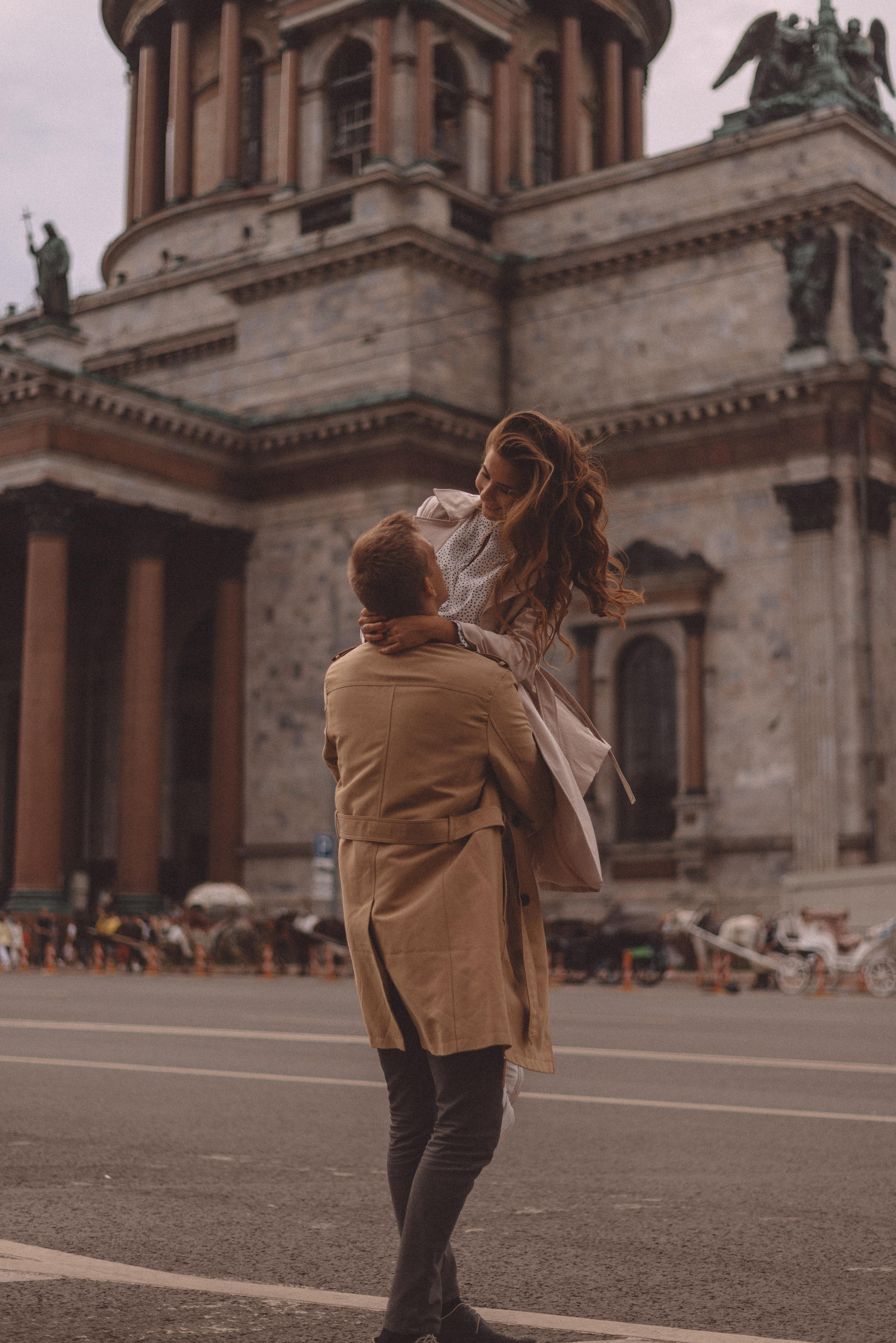 ЛавСтори Исаакиевский собор. Свадебный фотограф в Санкт-Петербурге