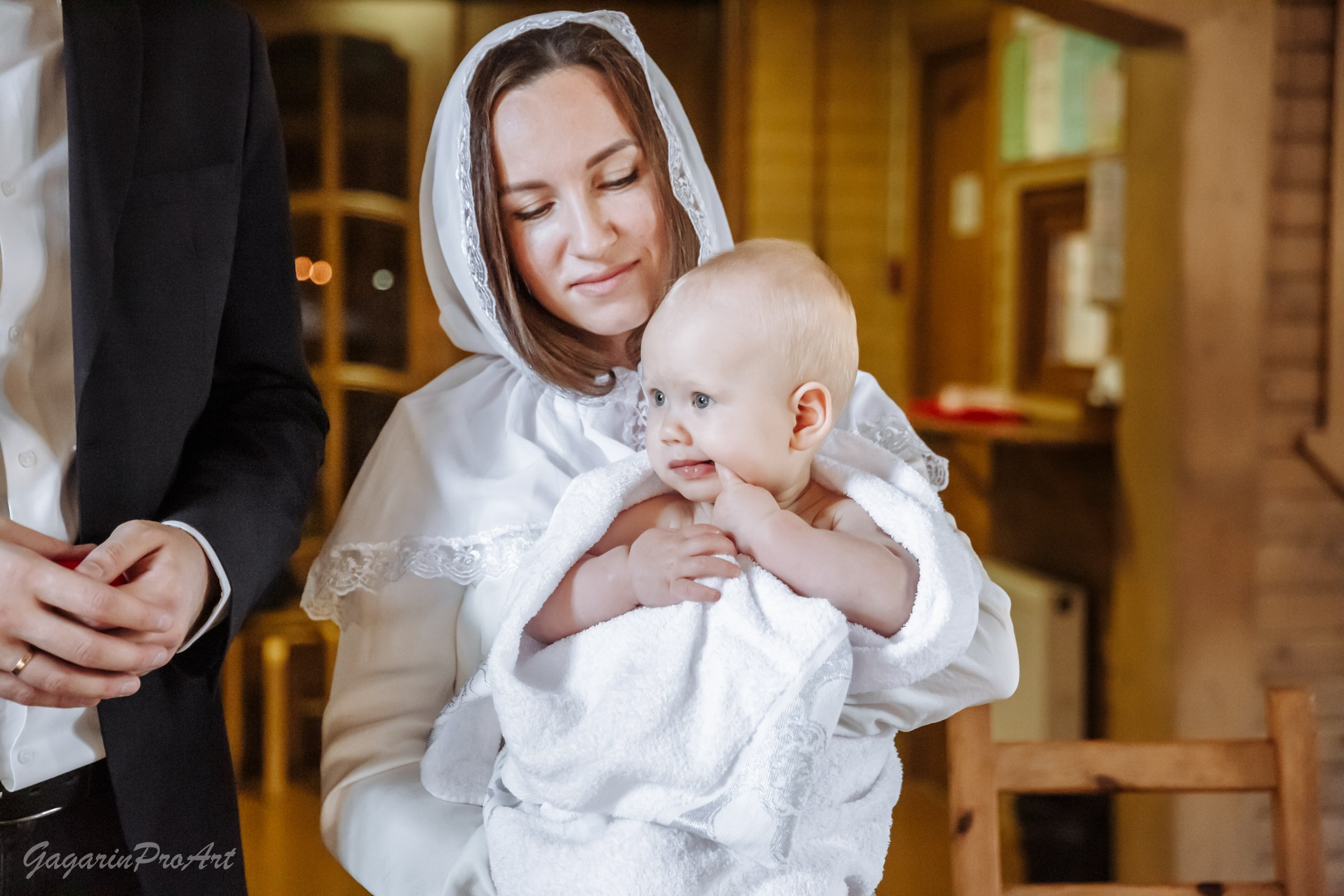 Фотосъёмка таинства крещения. Фотограф на крестины. GagarinProArt