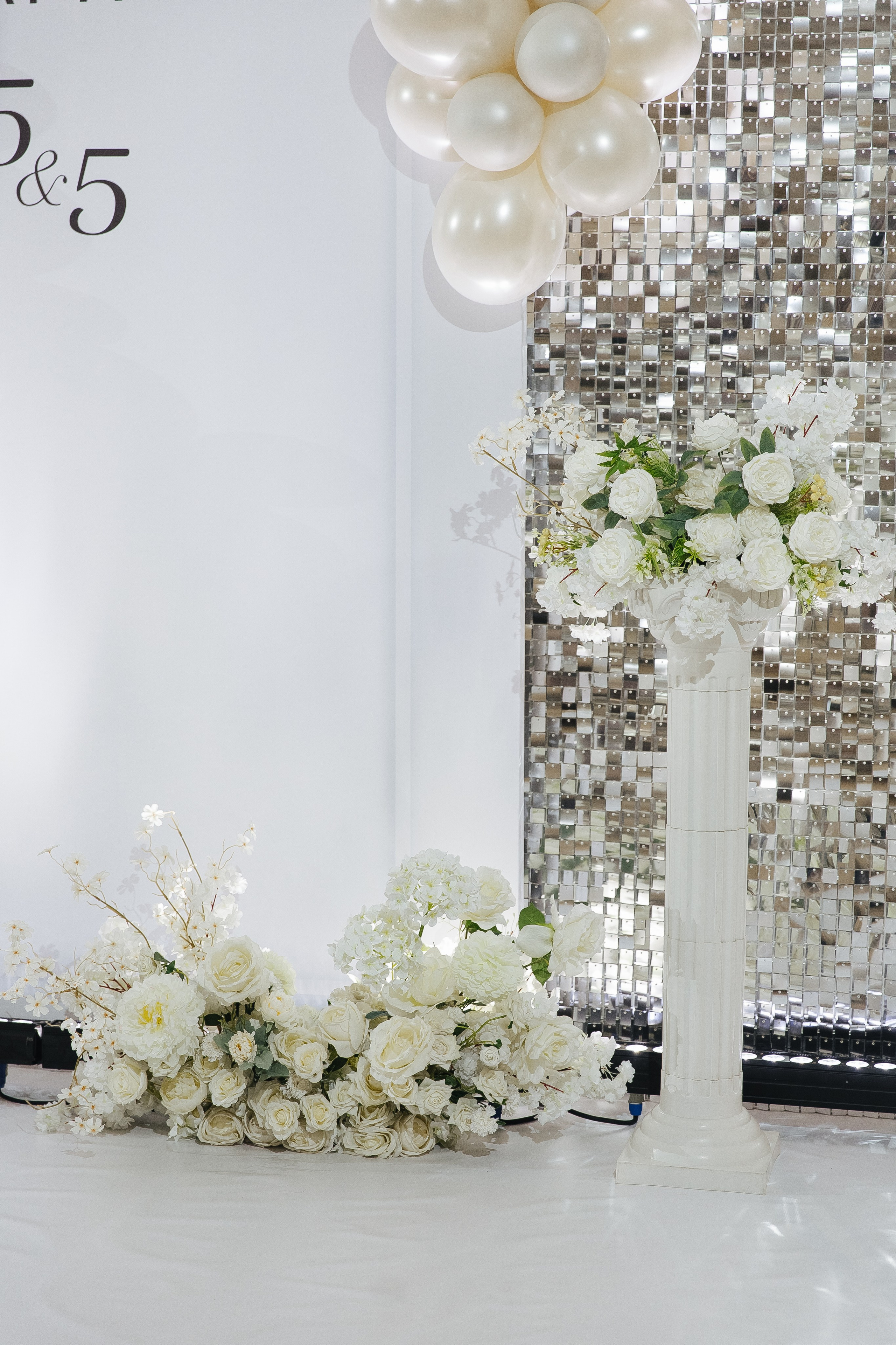 Ани и Назели. 35&5 День рождения, «Янтарь». Фотограф в Красноярске Надежда Воскресенская