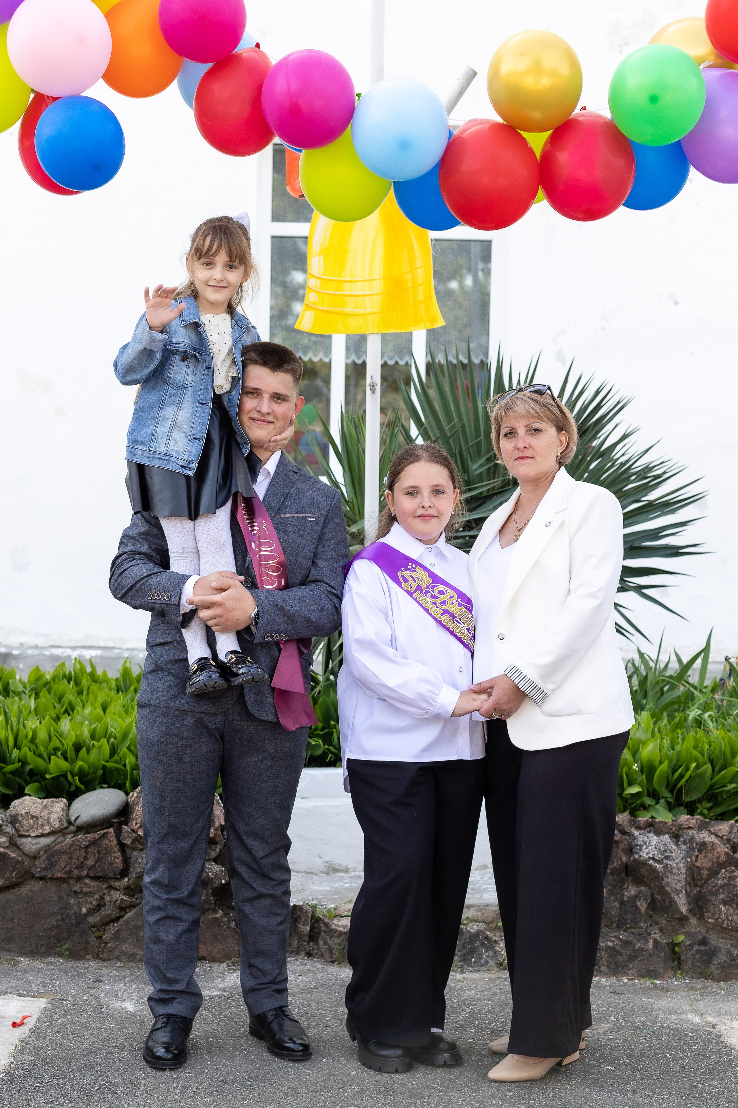 Последний звонок. Выпускные альбомы Майкоп, Краснодар Елена Золотарева