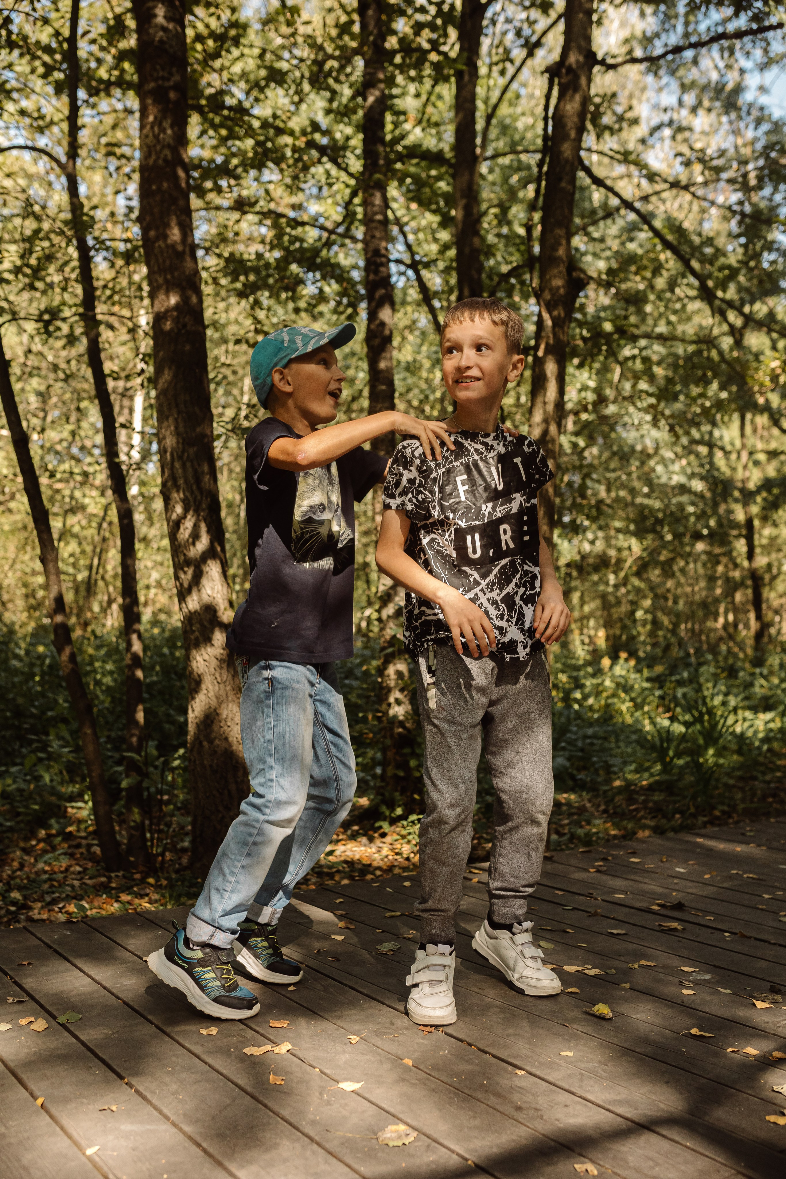 Репортаж школьной прогулки в парке. Семейный и женский фотограф в Москве Надежда Воробьева