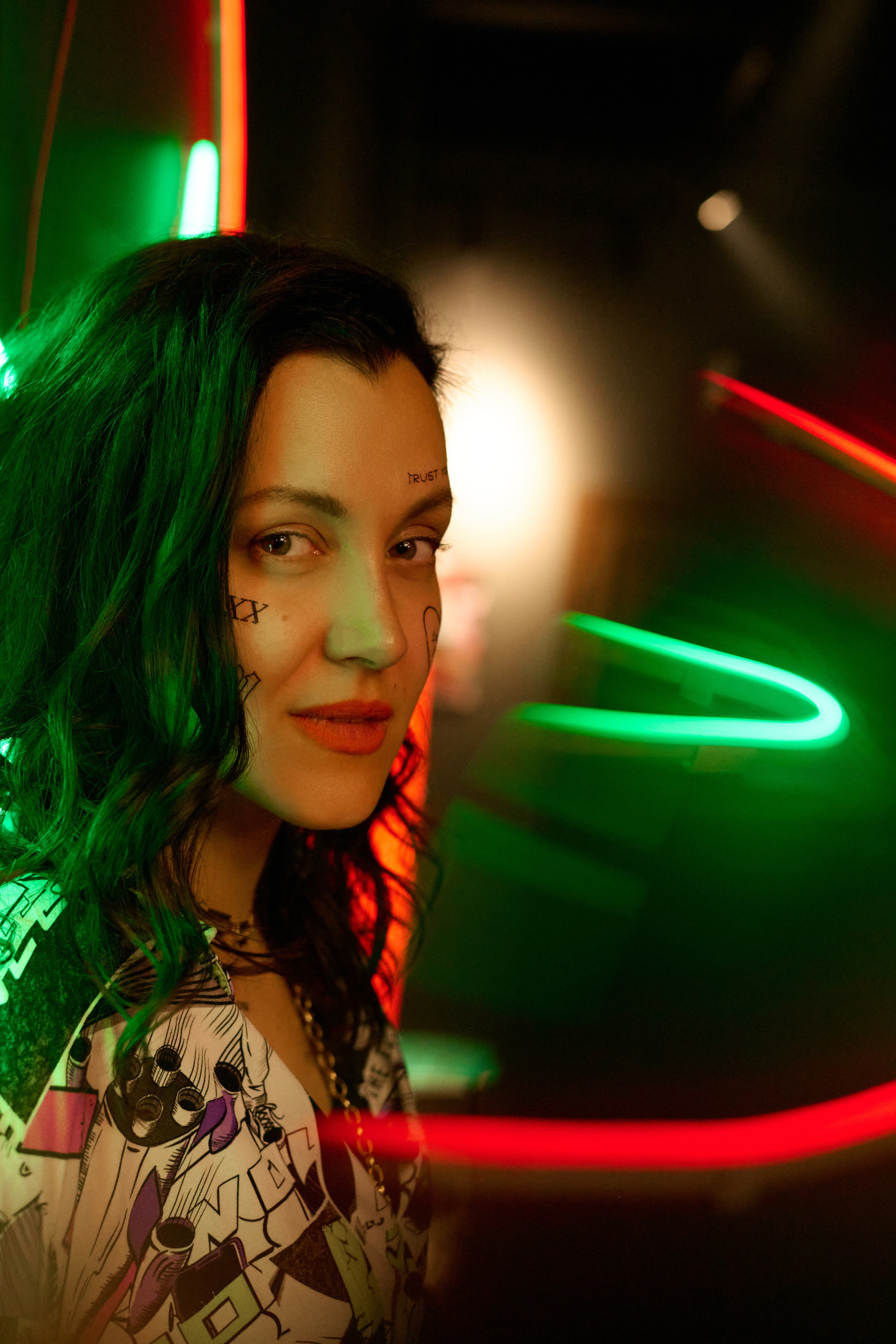 Неоновые портреты. Фотограф Любовь Белявцева