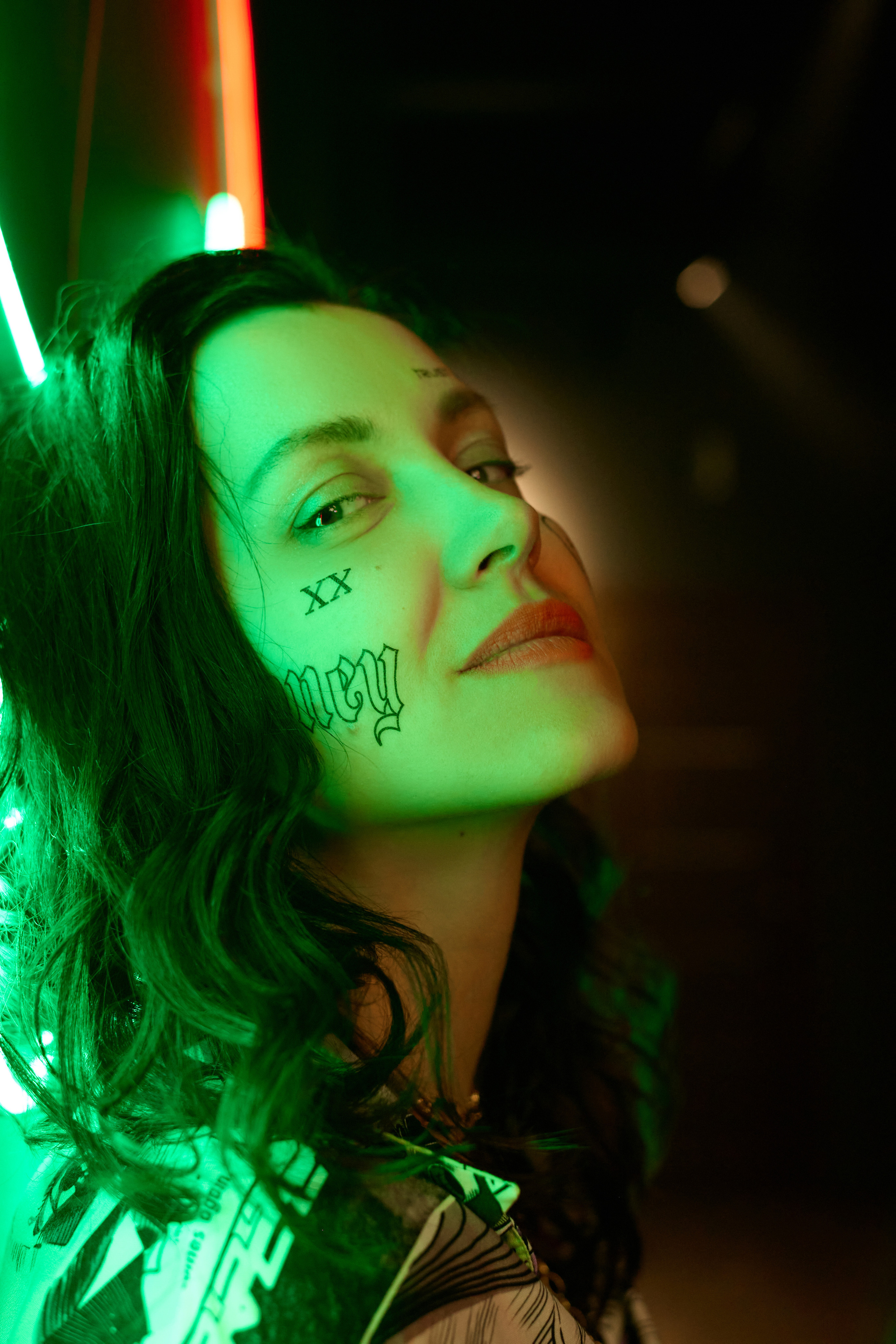 Неоновые портреты. Фотограф Любовь Белявцева