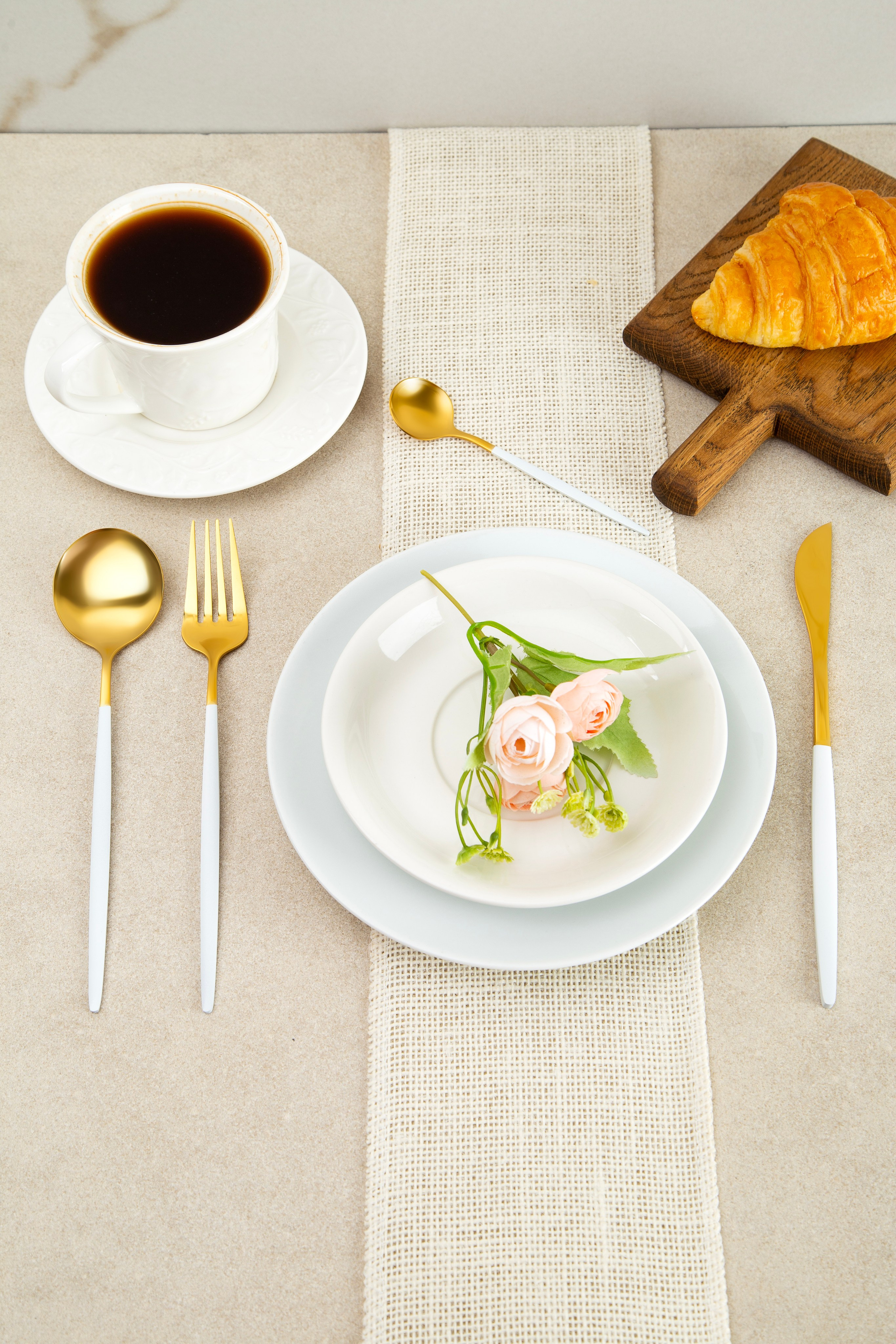Профессиональная предметная съемка столовых приборов для маркетплейсов. Фотограф Анна Татаурова | Авторская фотосъемка в Москве
