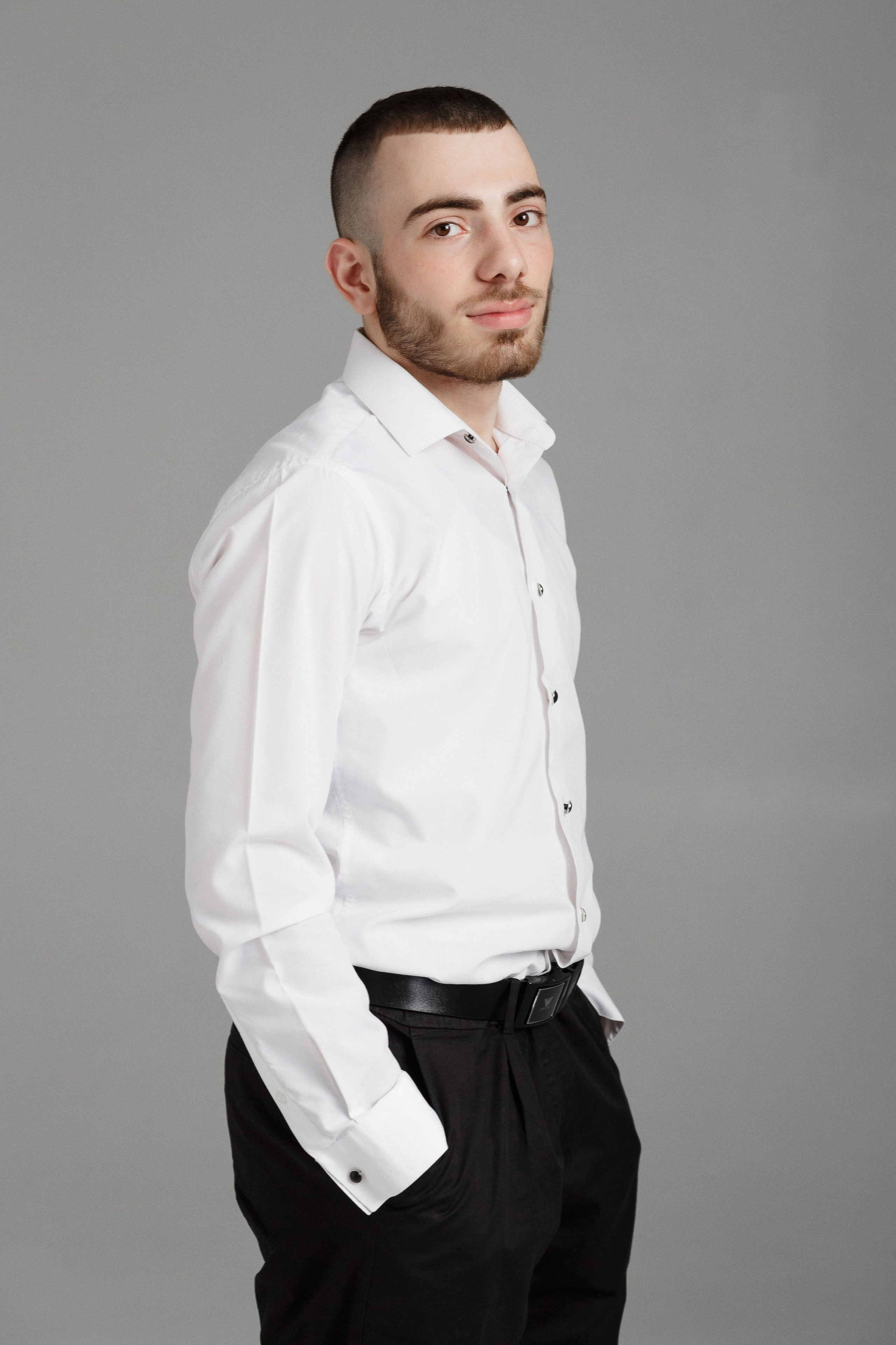 Фотосессия выпускников ДГТУ в фотостудии LIGHT в Таганроге. Свадебный и семейный фотограф в Таганроге Бакарюк Антон