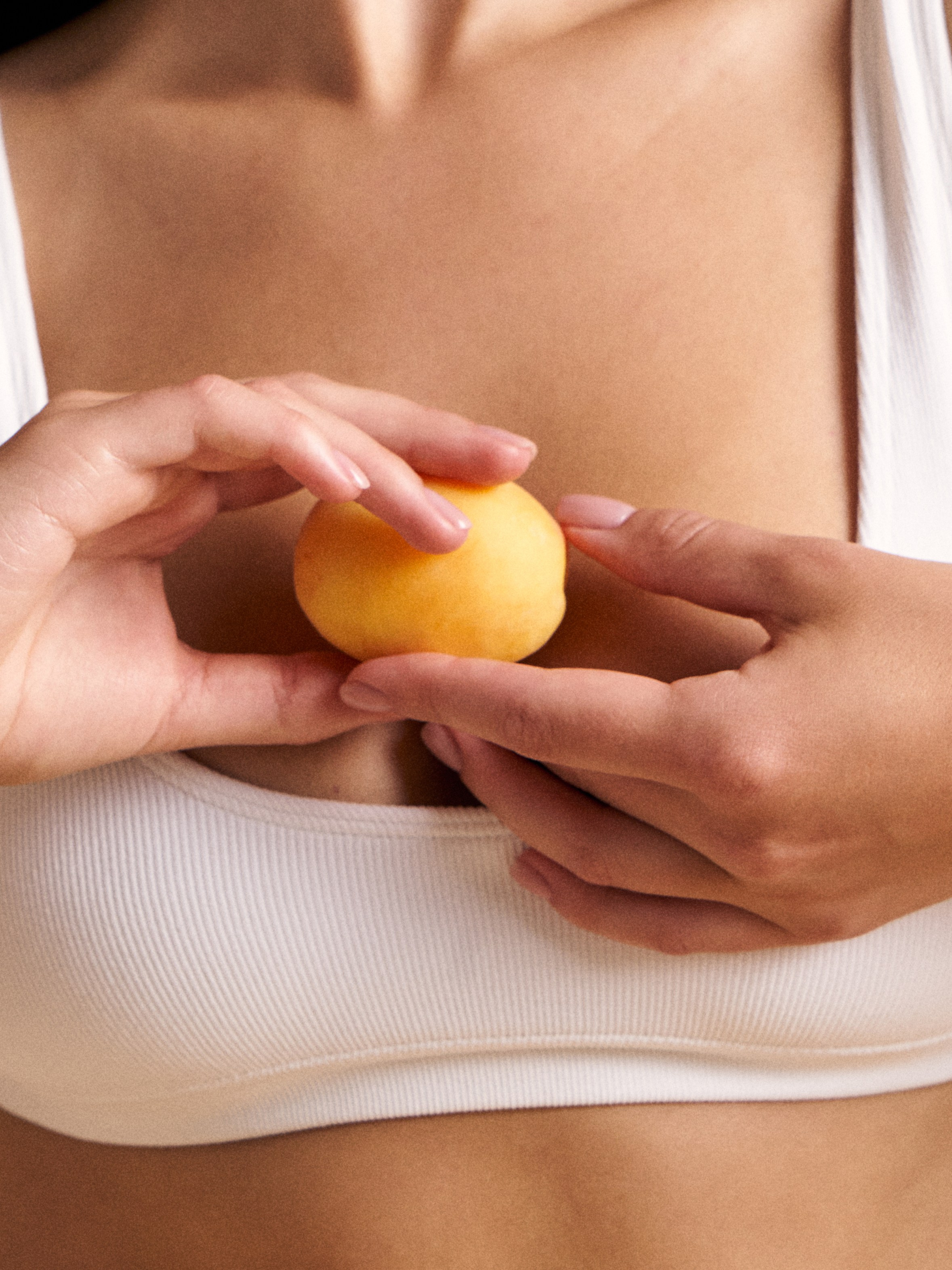 Съёмка для брендов одежды и маркетплейсов в Санкт-Петербурге