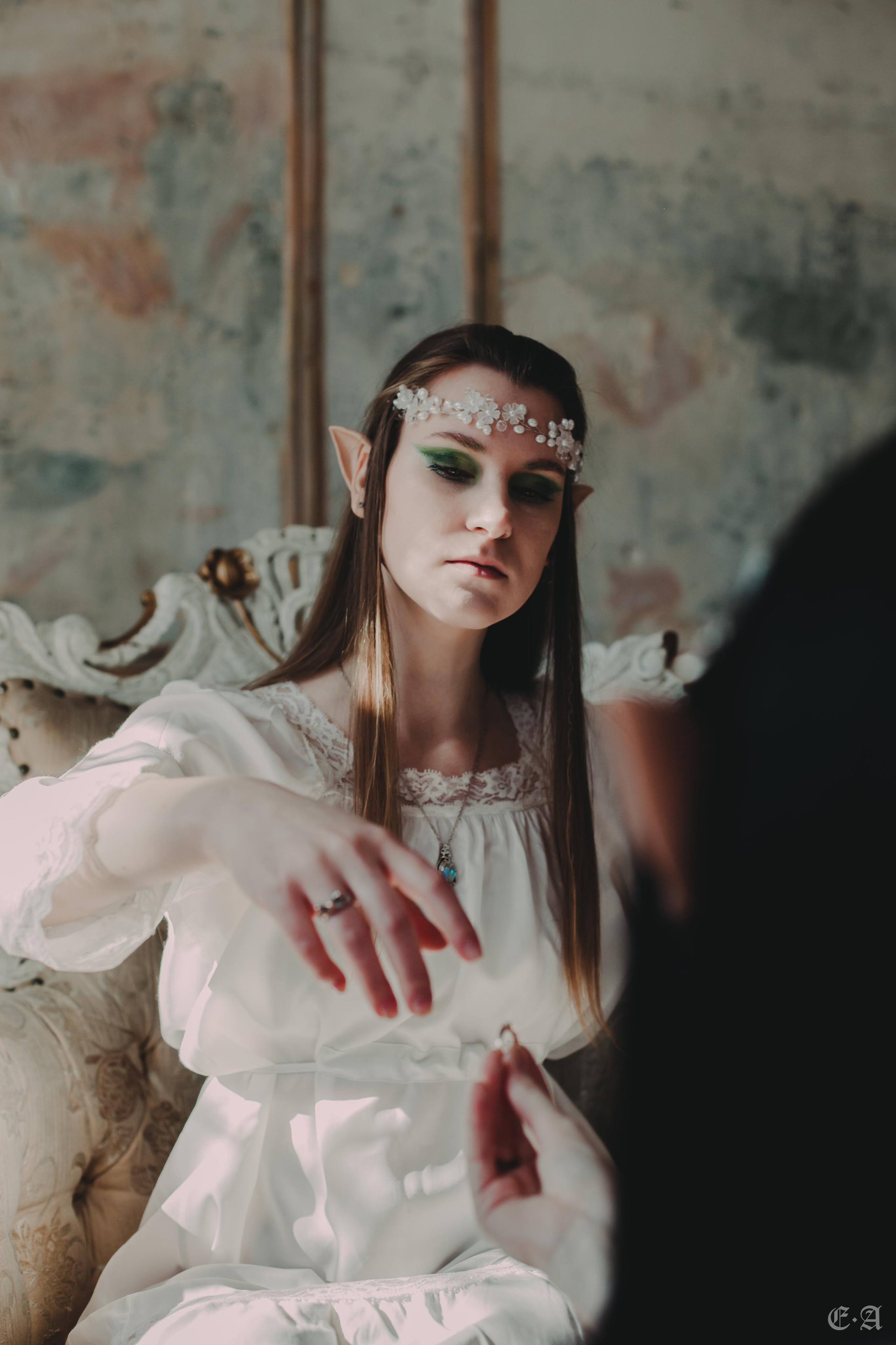 История сына древа Феанор и одного из Майар. Фотограф Ellairen