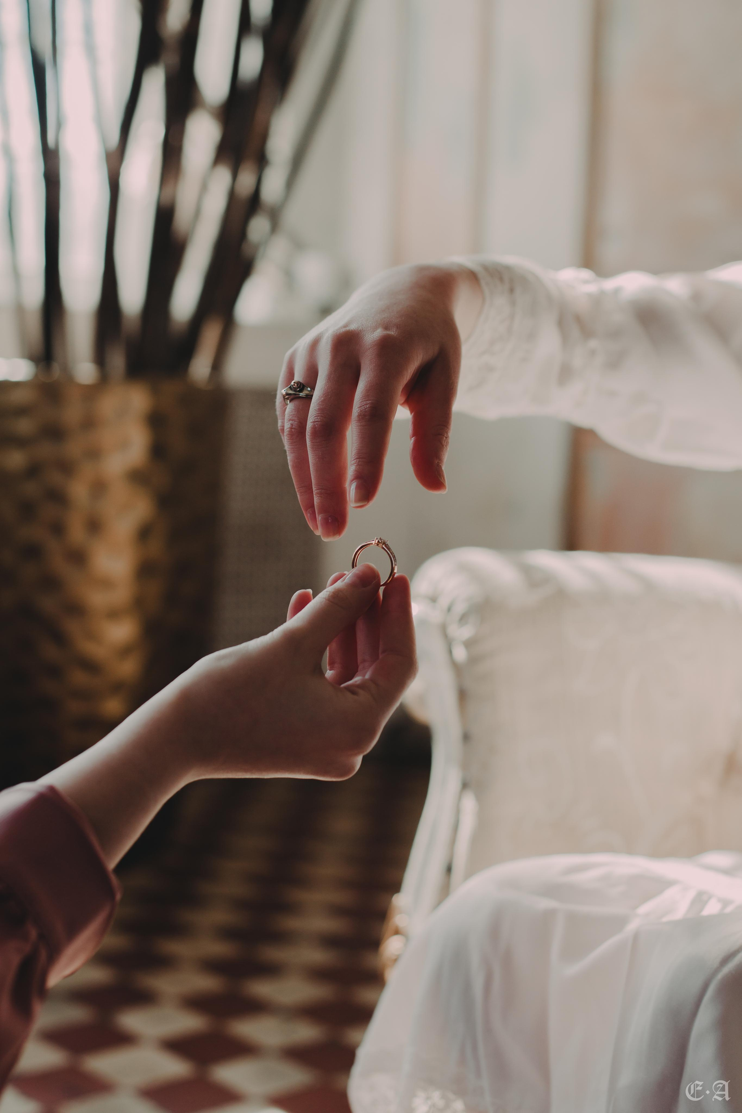 История сына древа Феанор и одного из Майар. Фотограф Ellairen