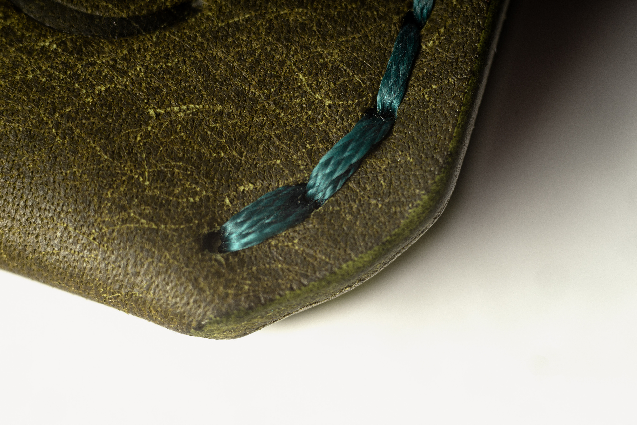 Кожанные изделия. Фотограф Ахмедов Эльдар Чита