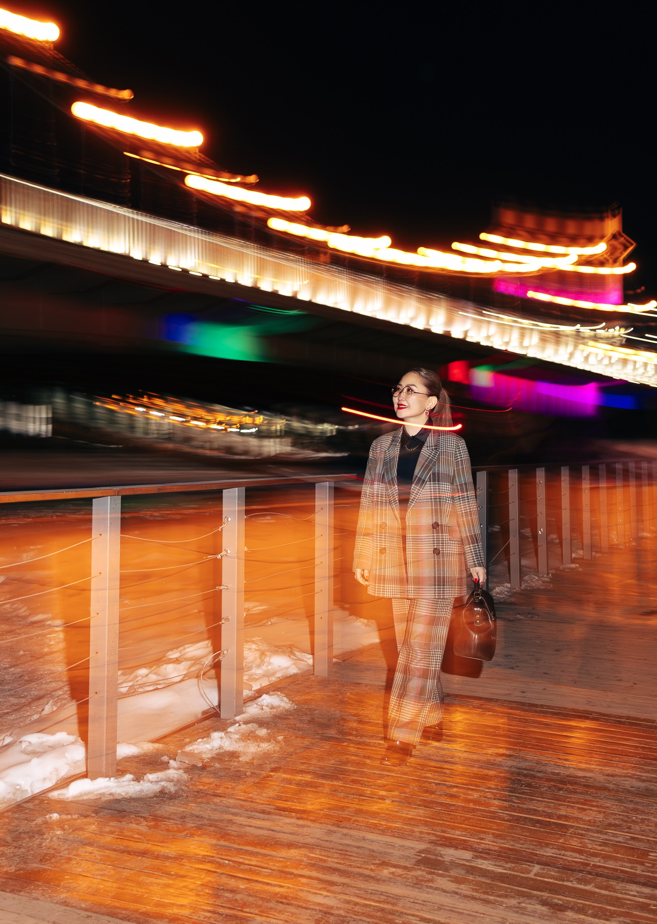 Анна. Ночной город