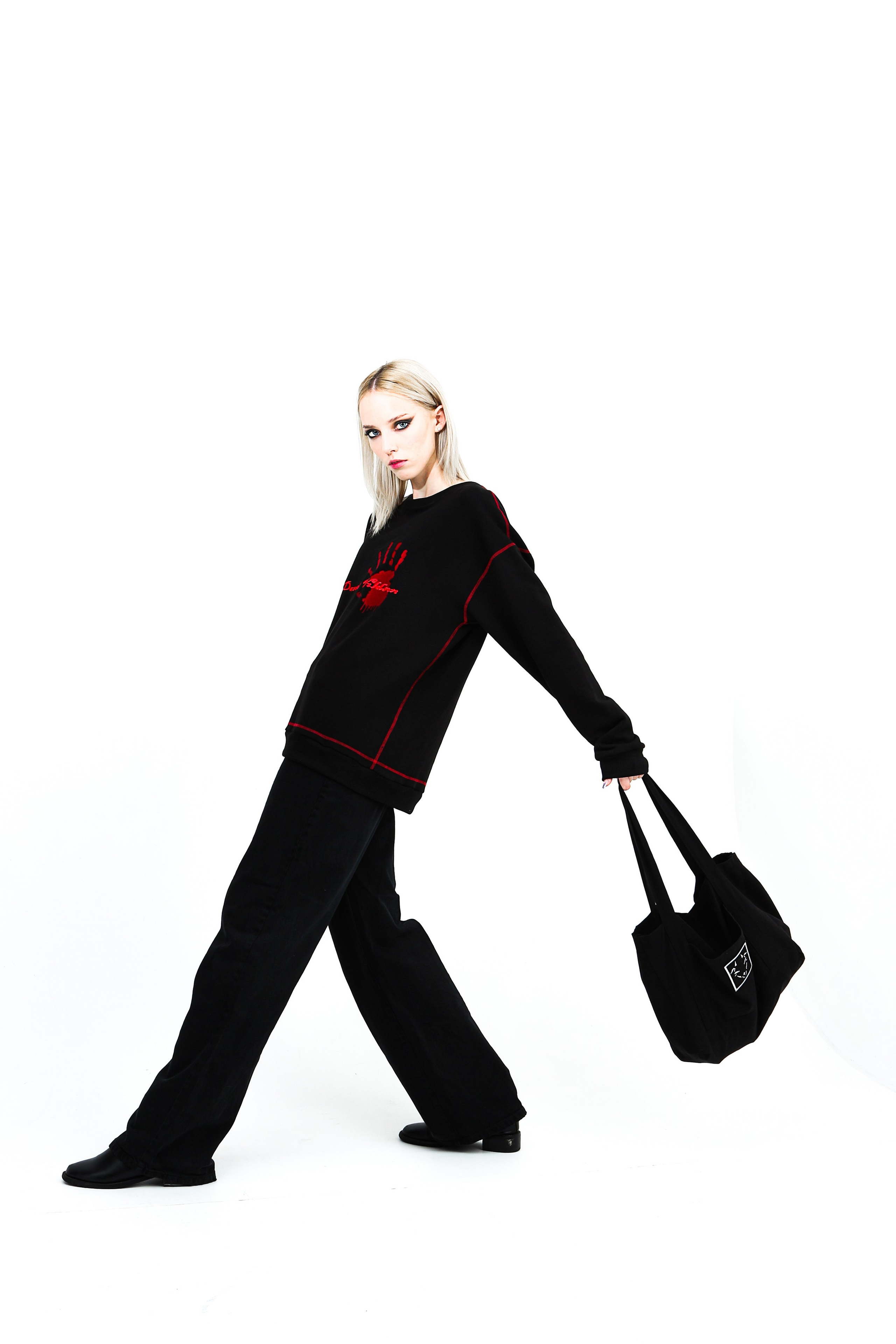 Одежда 2 студия. Алиса Томшина — Фотограф / Видеограф