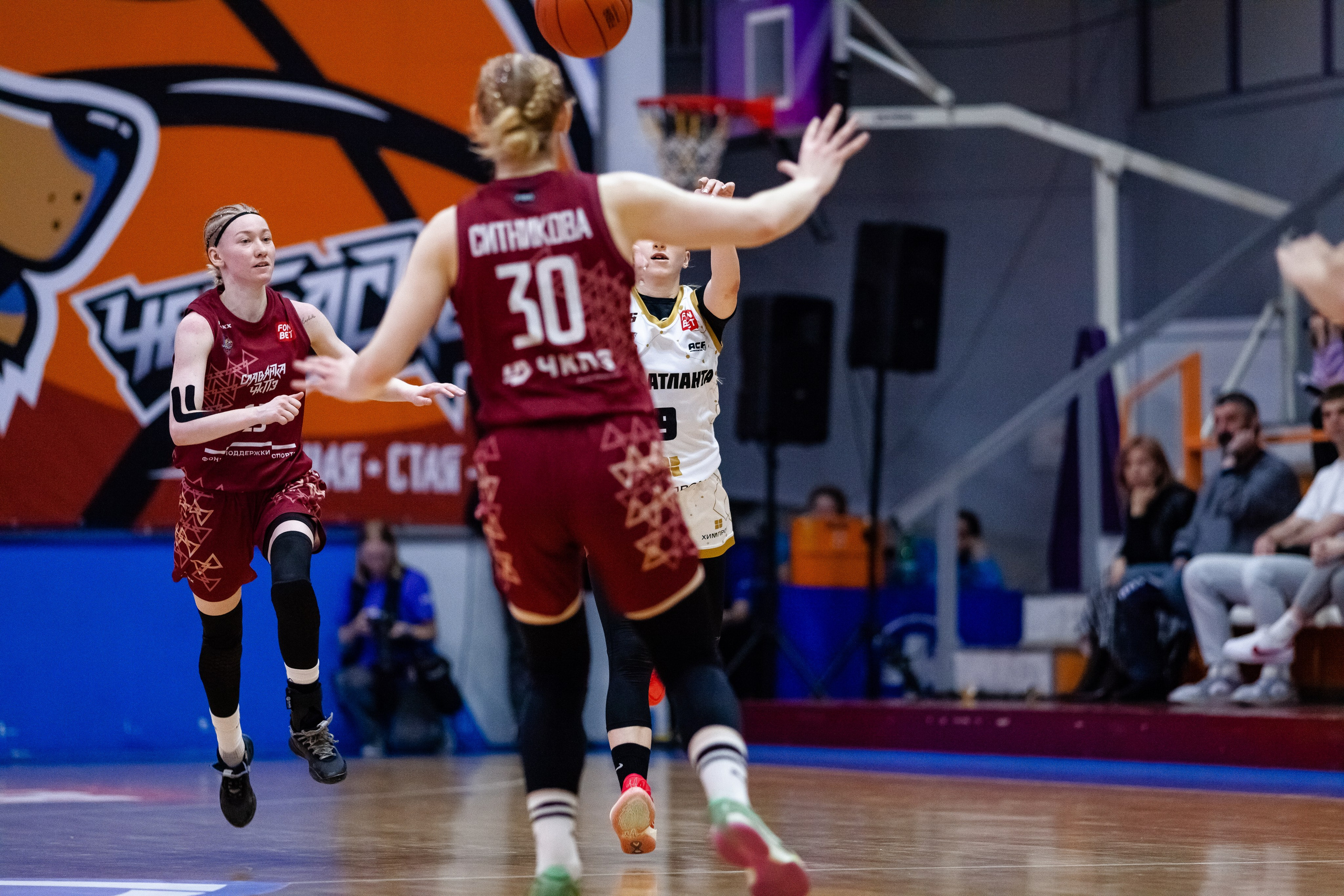 ЧГУ-Атланта — Славянка. Фотография