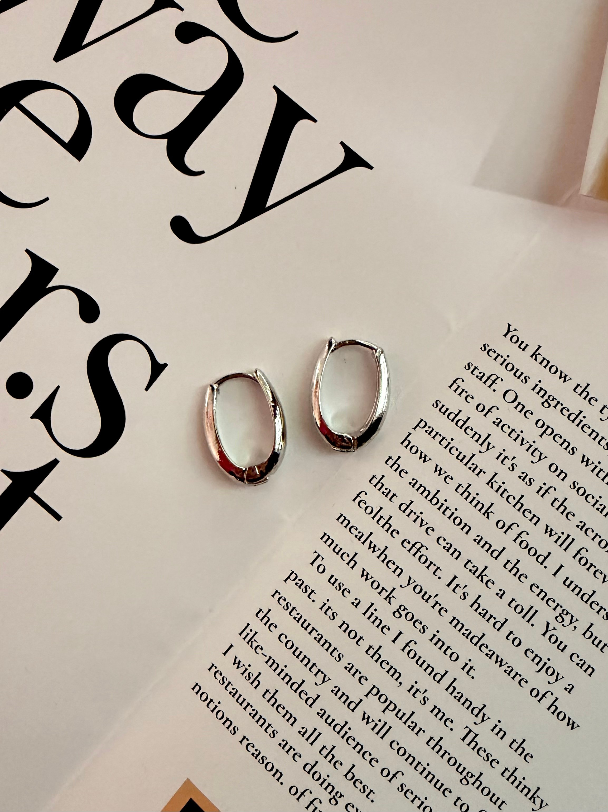 Украшения. Первая студия автопортрета в Донецке КЬЮ