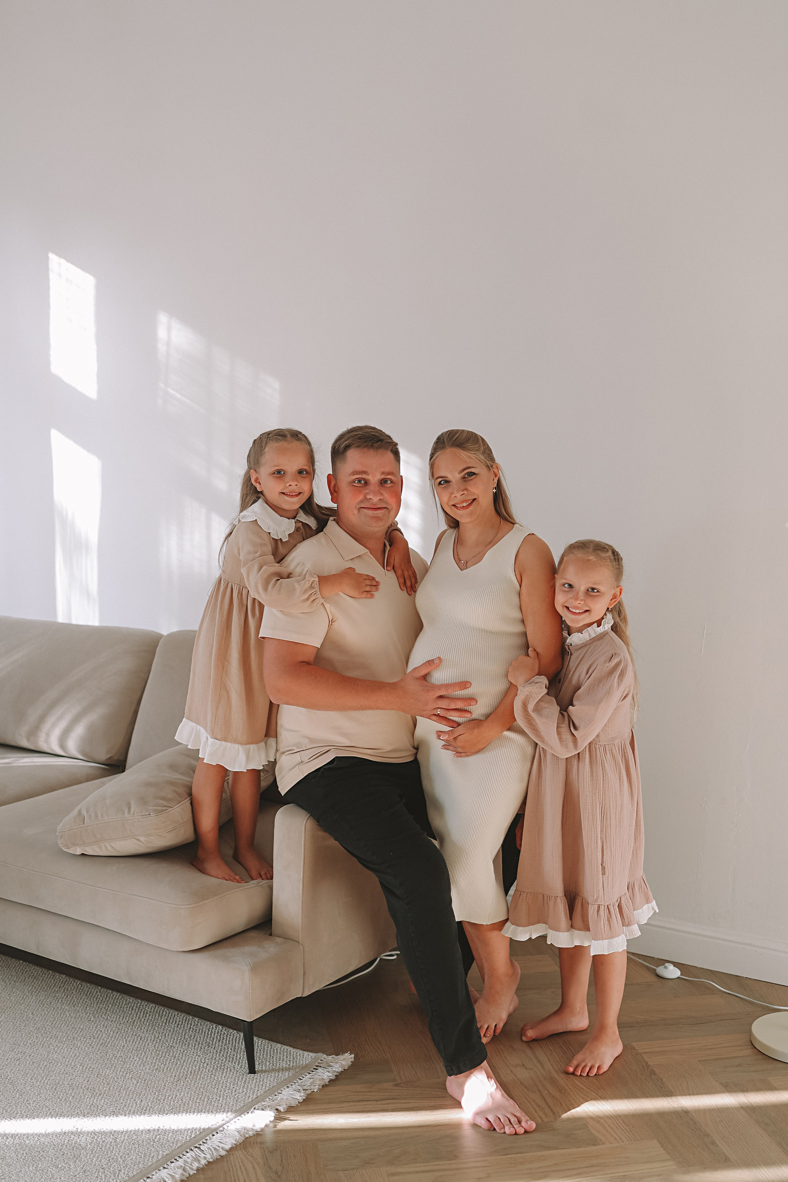 Квартира (беременность). Семейный фотограф Тюмень, фотограф на роды Салмина Мария