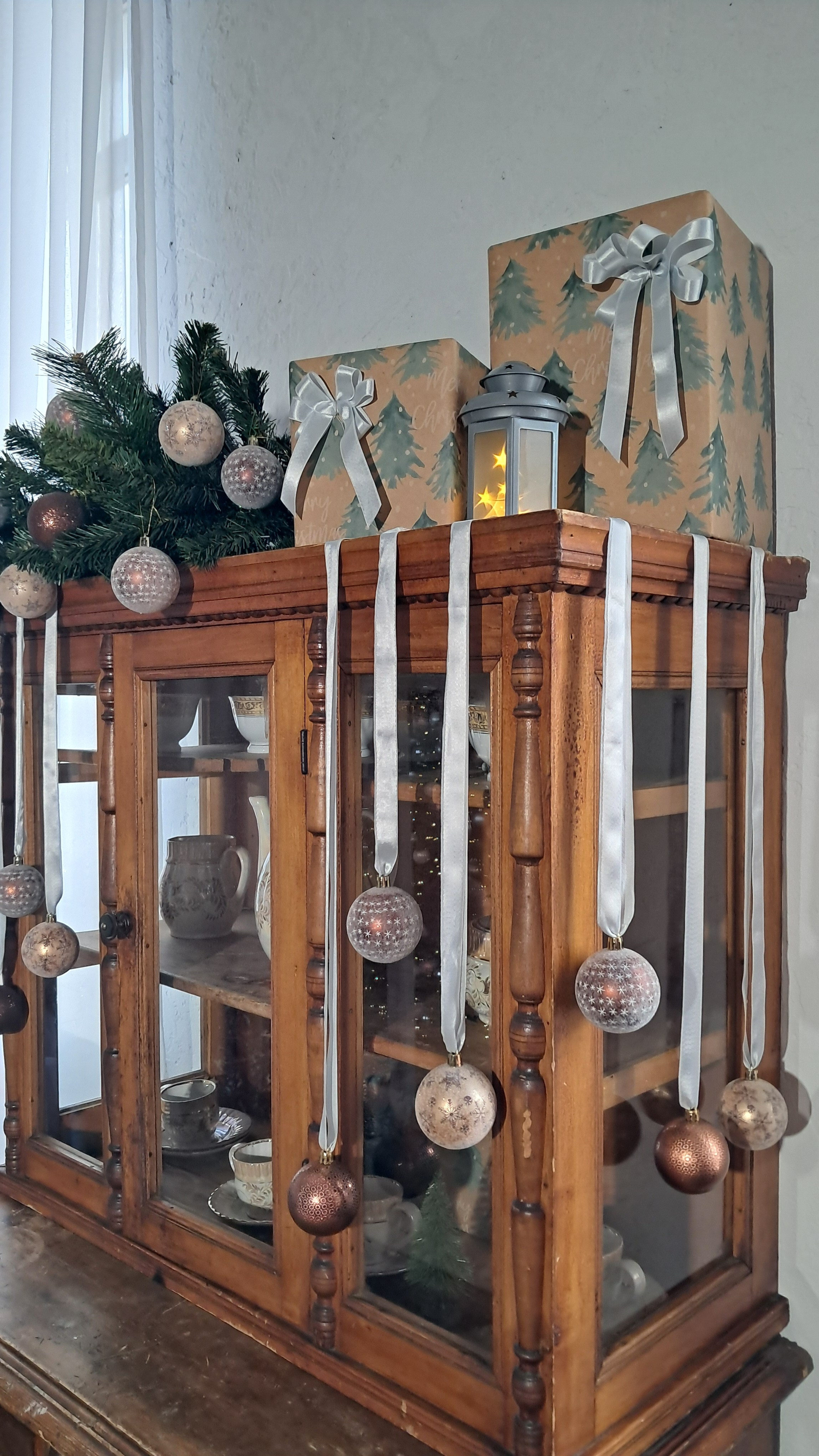 «Зал сменных декораций». Выпускные альбомы Нефтекамск