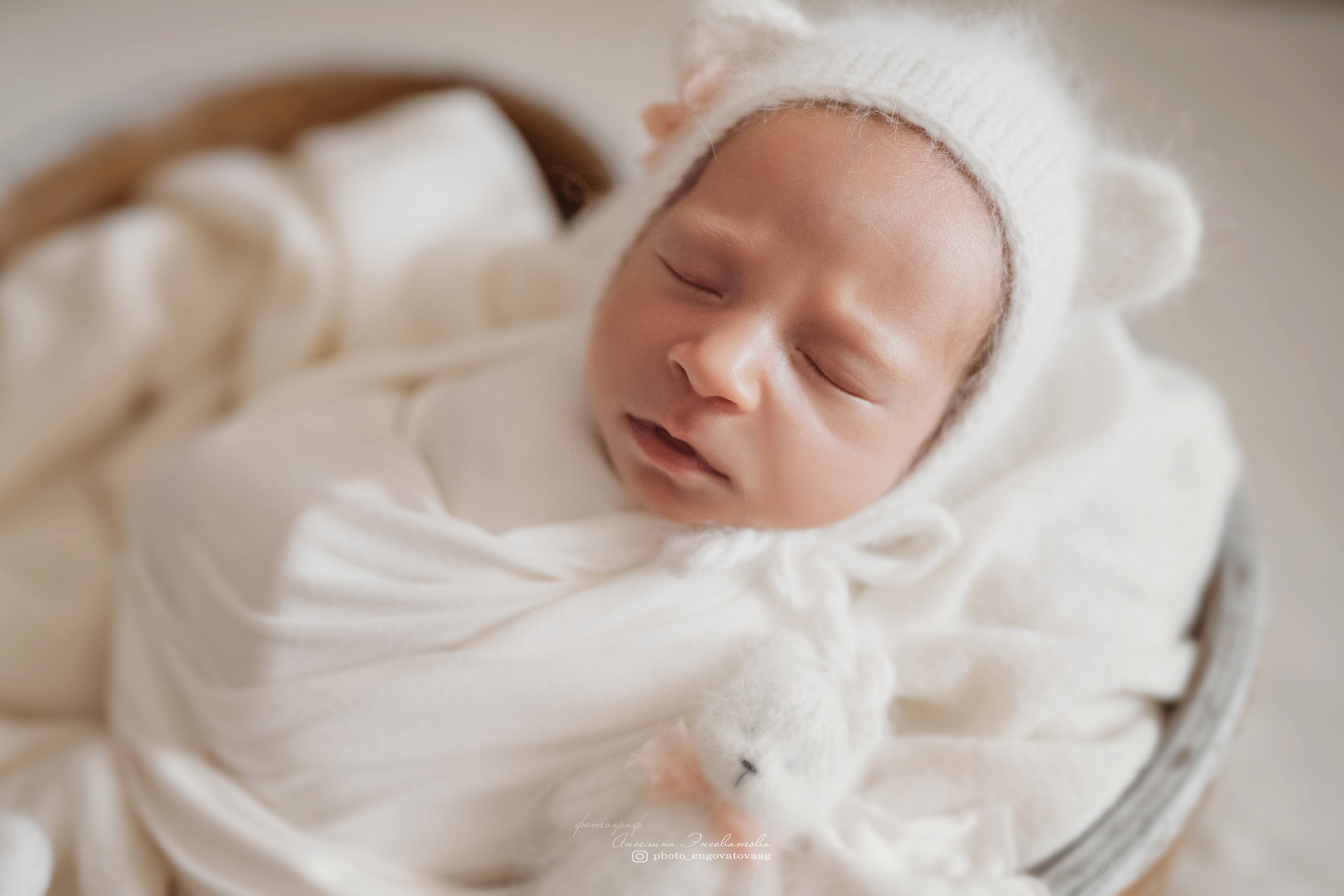 Вера 16 дней. Фотограф новорожденных в Москве Щелково и МО Ангелина Энговатова