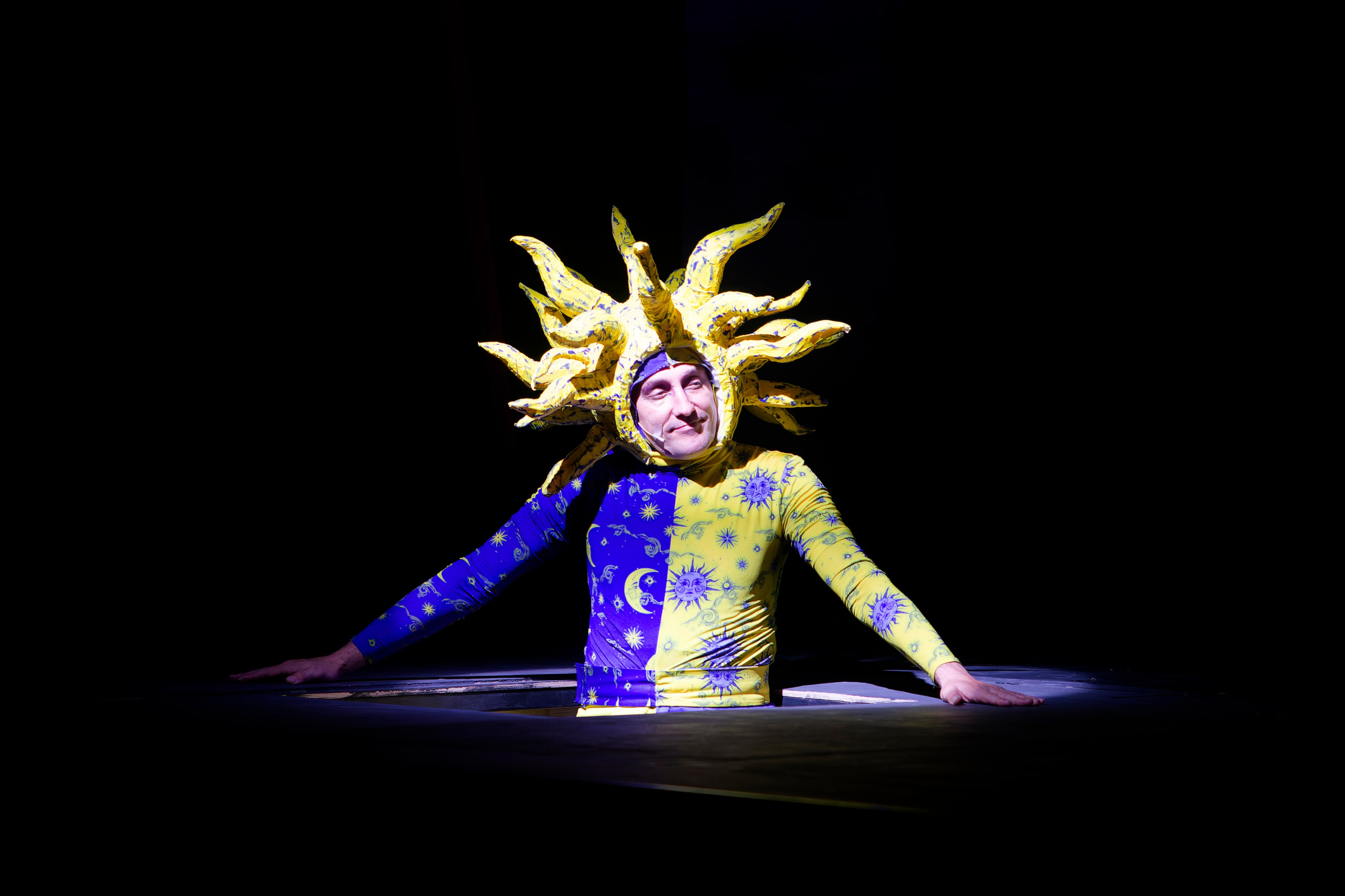 Спектакль «Любовь к трем апельсинам». Кутузов Евгений Фотограф в Южно-Сахалинске