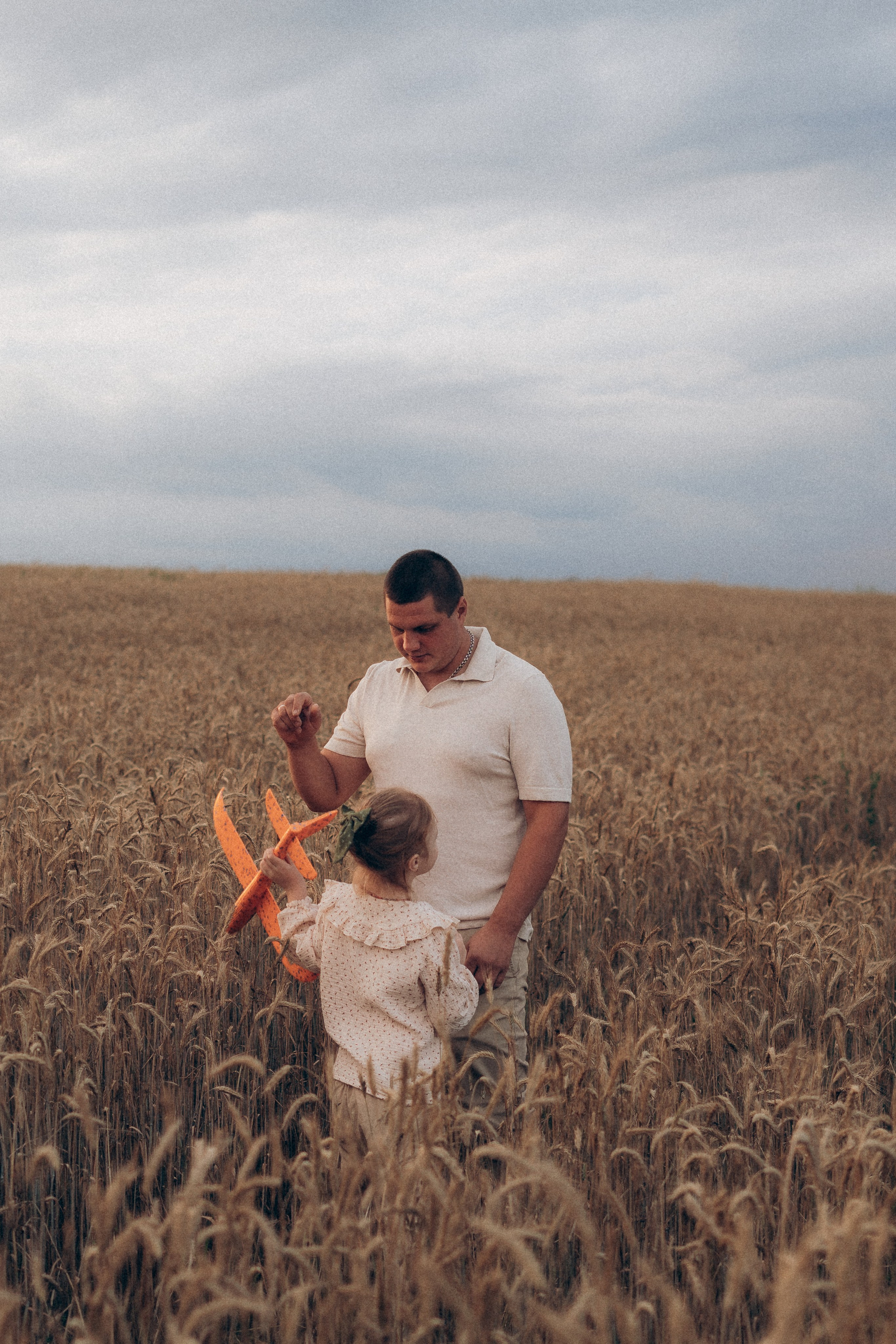 Алёна и семья. Фотограф Торопец Кристина Абрамова Kanwellia photography