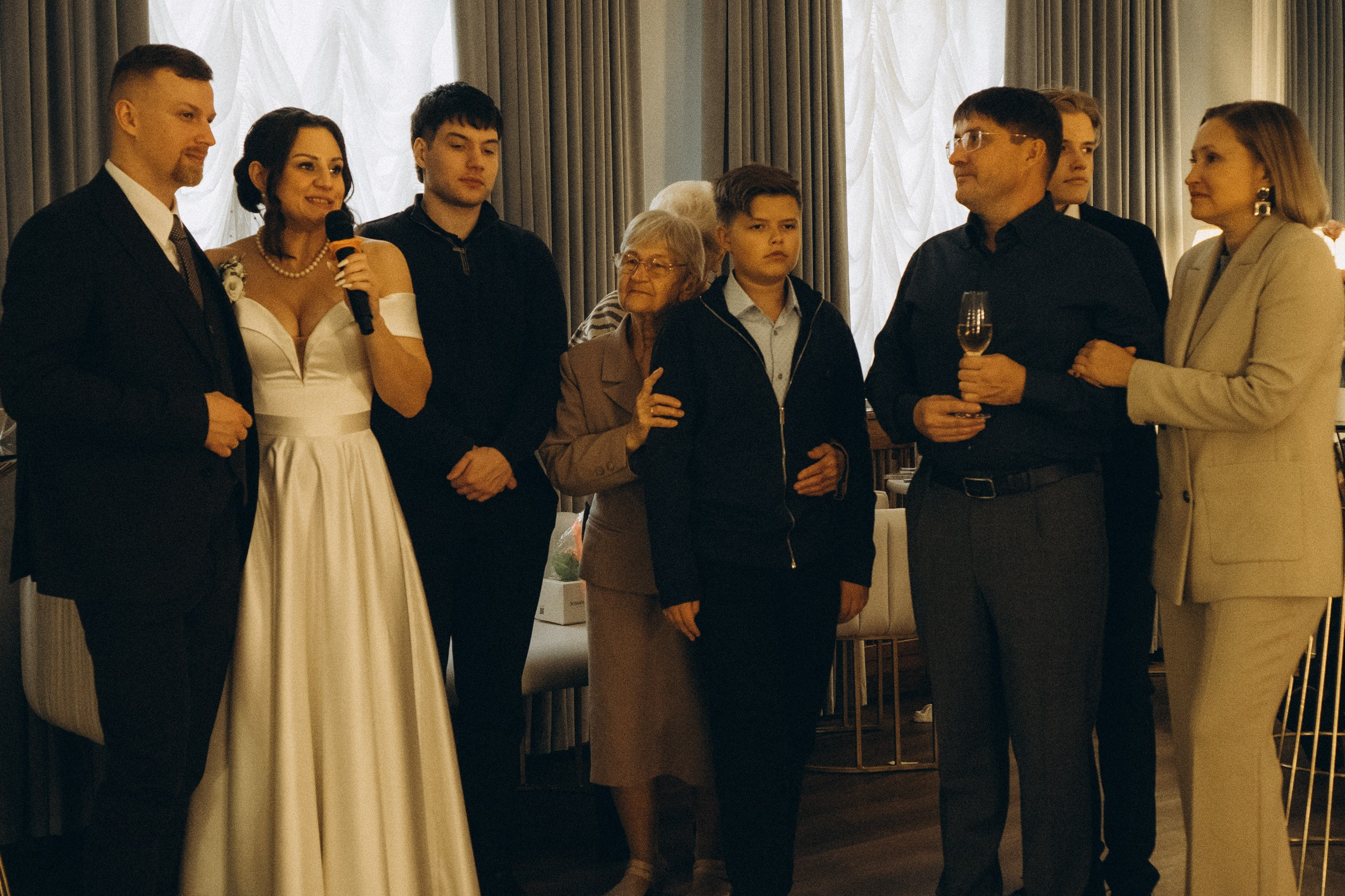 СЬЕМКА РЕПОРТАЖ В ЗАГСЕ (2 ДВОРЕЦ). Профессиональный фотограф, Санкт-Петербург — Виктория Богомолова