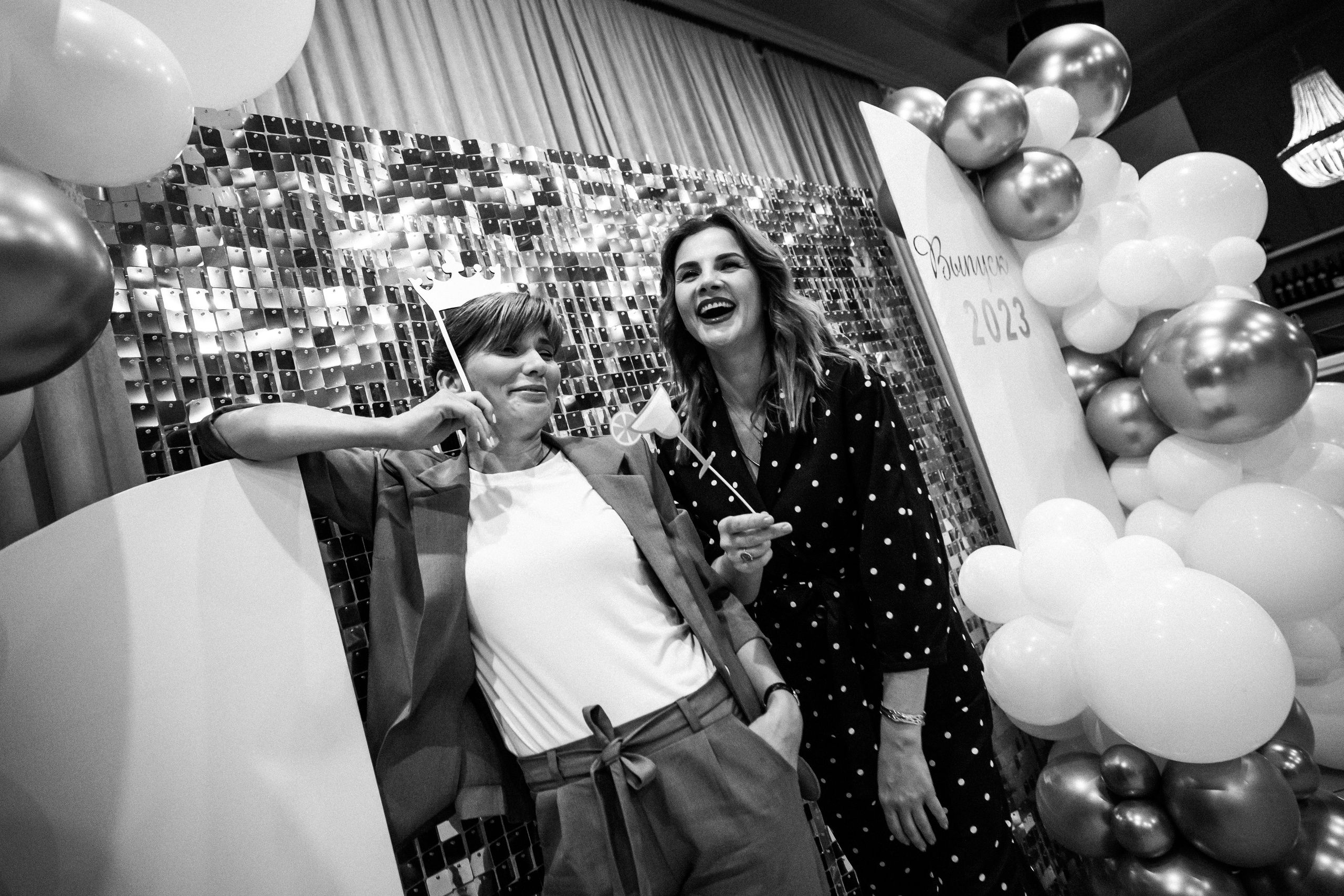 2023-06-23 Выпускной МБОУ СОШ № 10. Фотограф в Красноярске