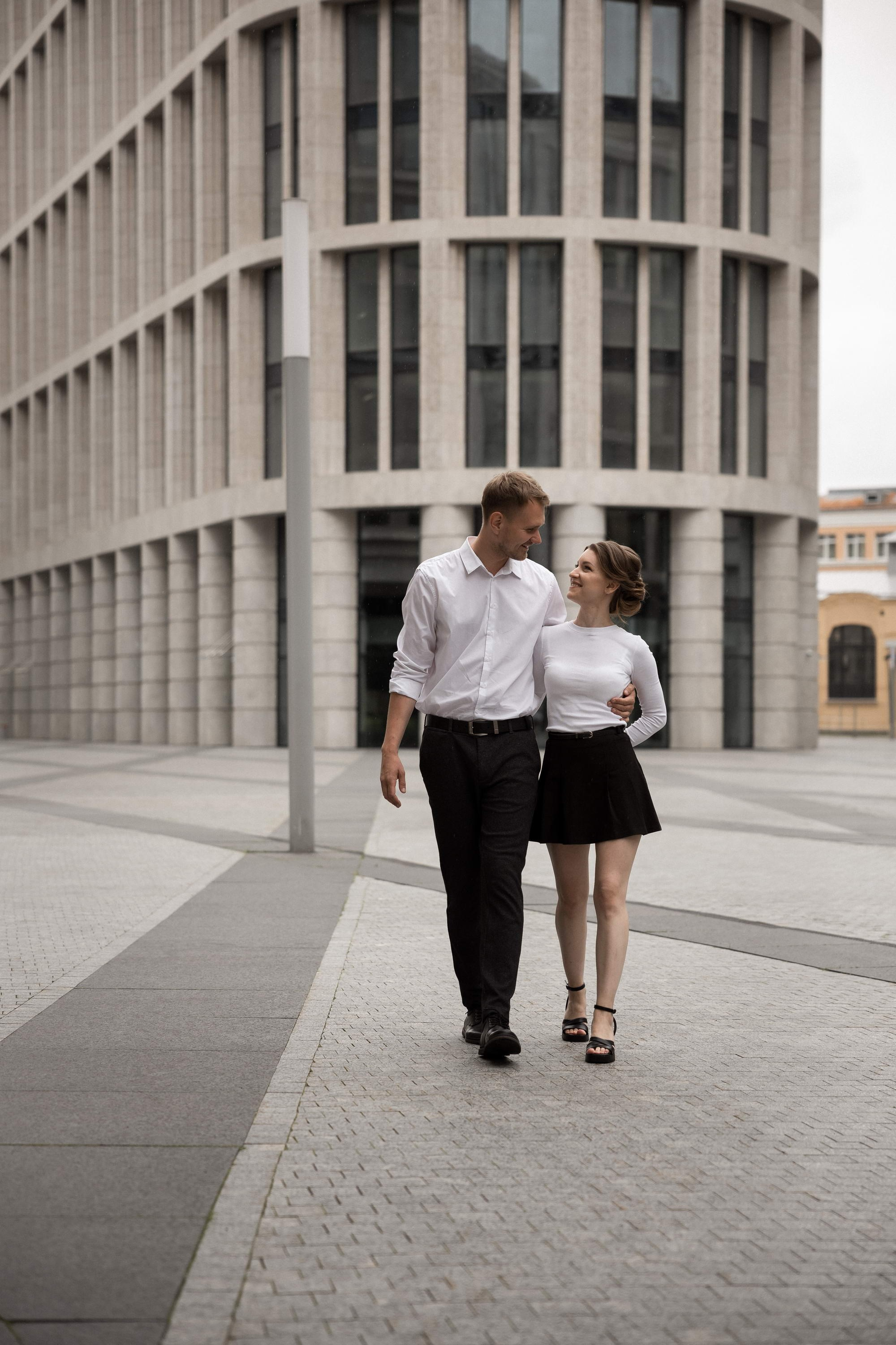 Лавстори в городе. Свадебный фотограф Игорь Брундасов 8PHOTO на свадьбу венчание загс СПб