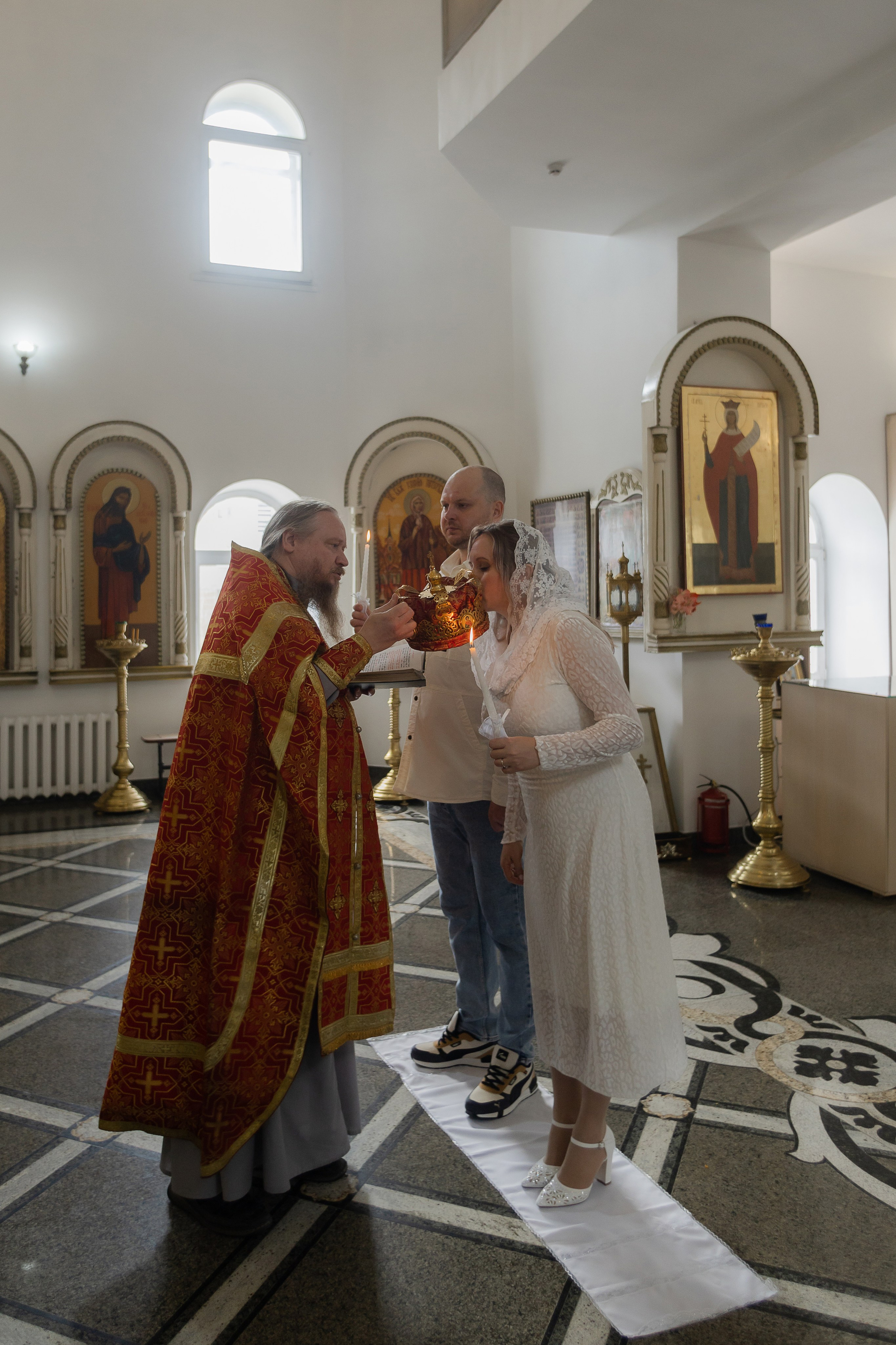 Венчание (Храм святителя Иннокентия). Свадебный и семейный фотограф в Перми Дергачева Кристина