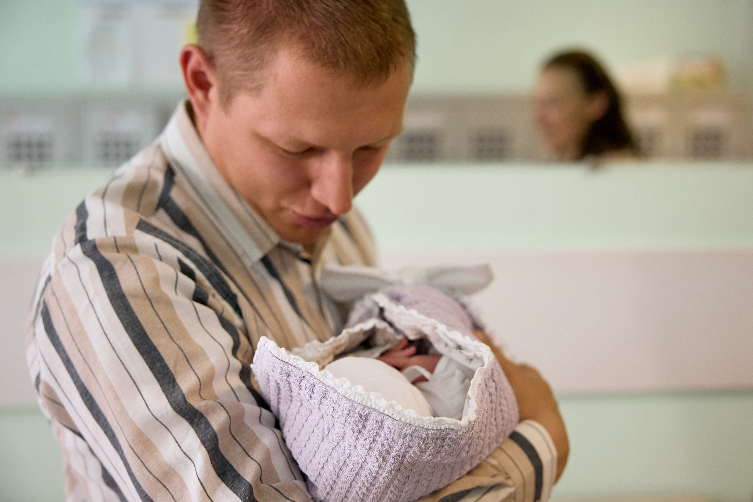 Выписка из роддома. Предметный и репортажный фотограф Алексей Кротов