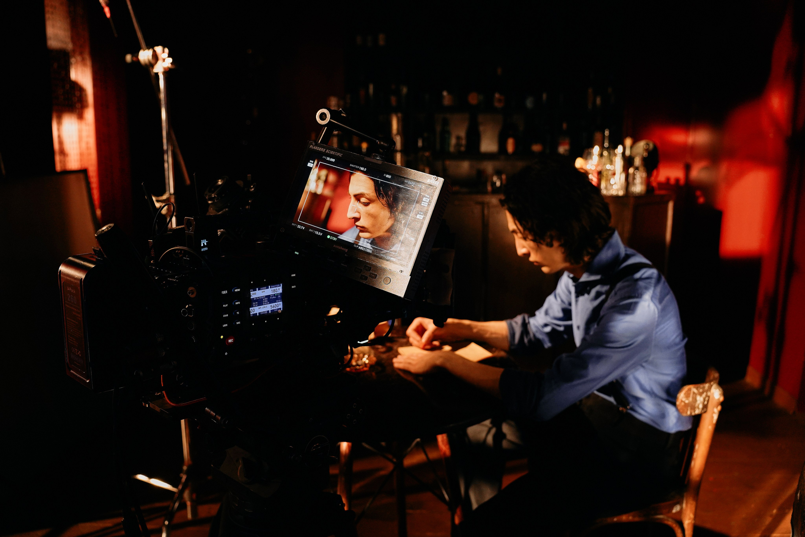 БЭКИ со съемок. Фотограф