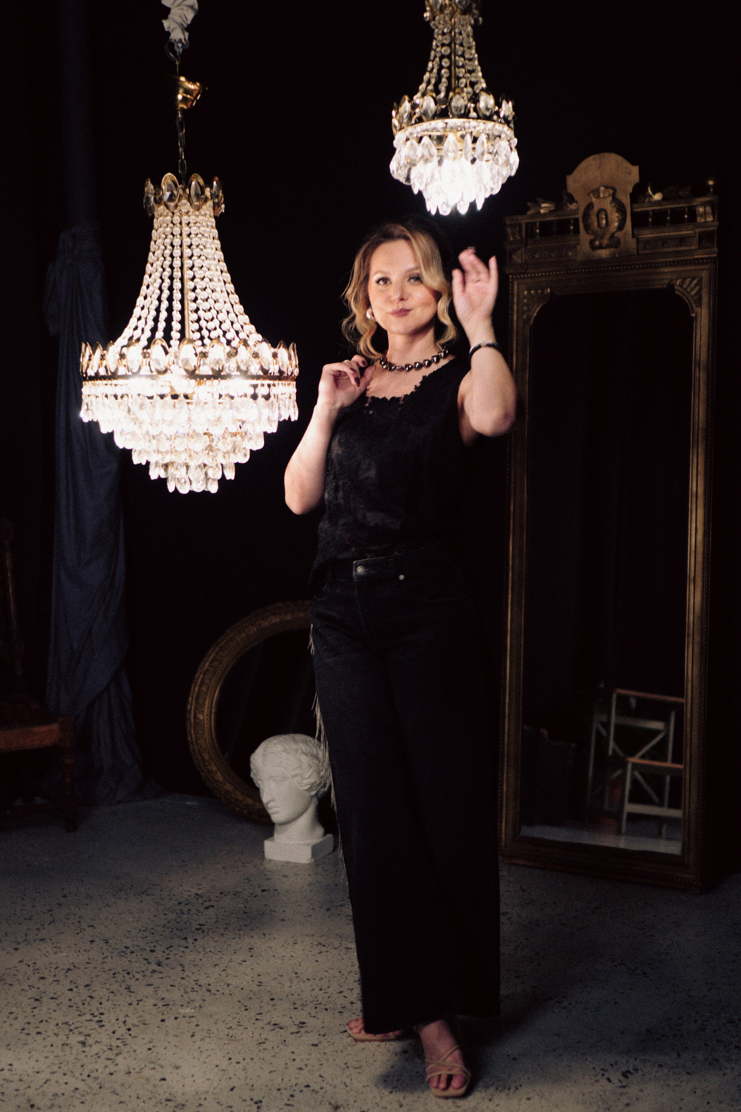 НОВОГОДНЯЯ ФОТОСЕСИИЯ В СТУДИИ ДЛЯ ДЕВУШКИ И ПРОГУЛКА ПО ЧЕРНЫШЕВСКОЙ. Профессиональный фотограф, Санкт-Петербург — Виктория Богомолова