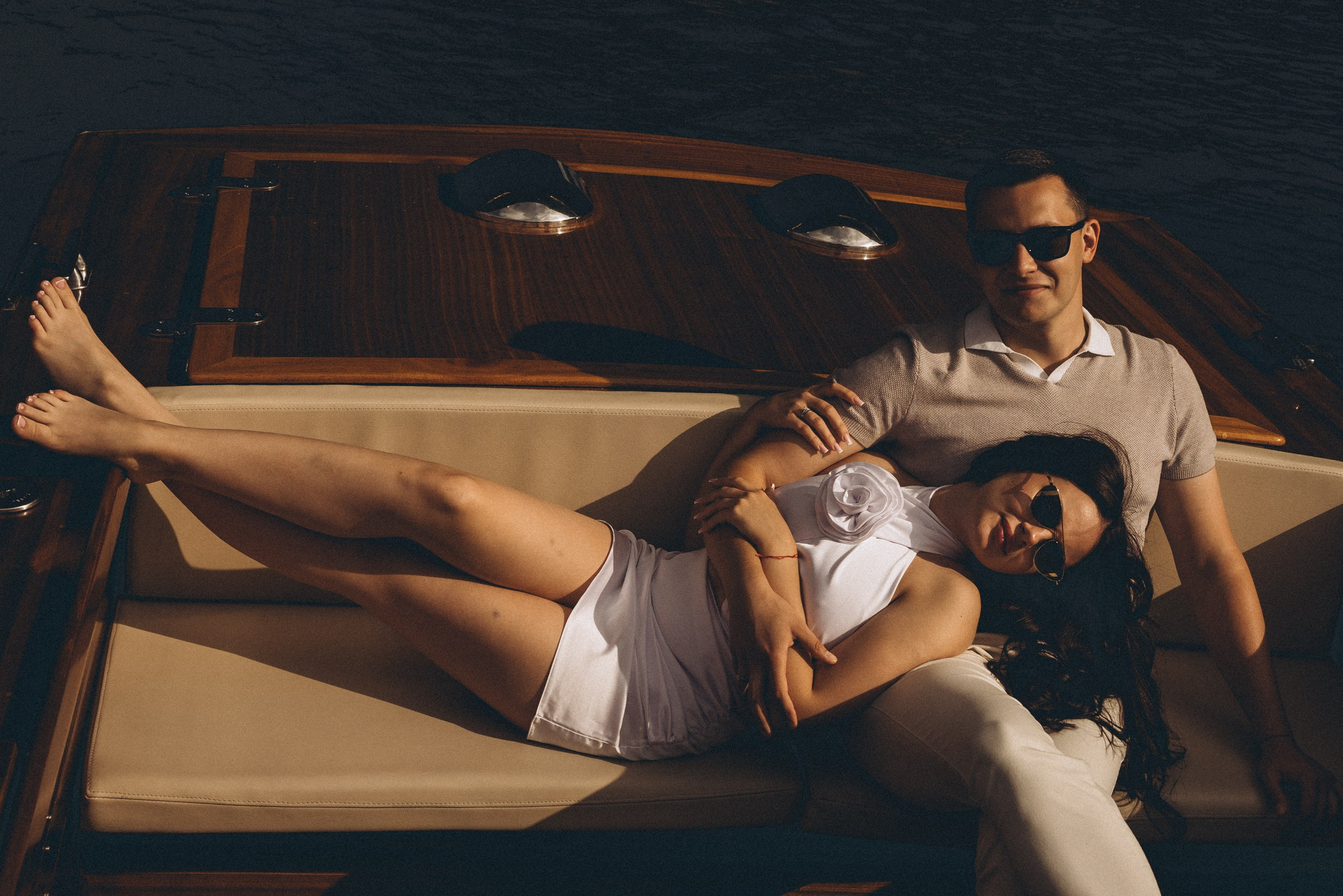 СВАДЕНБНАЯ СЬЕМКА НА КАТЕРЕ ПО КАНАЛАМ САНКТ-ПЕТЕРБУРГА И В АКВАТОРИИ НЕВЫ. Профессиональный фотограф, Санкт-Петербург — Виктория Богомолова