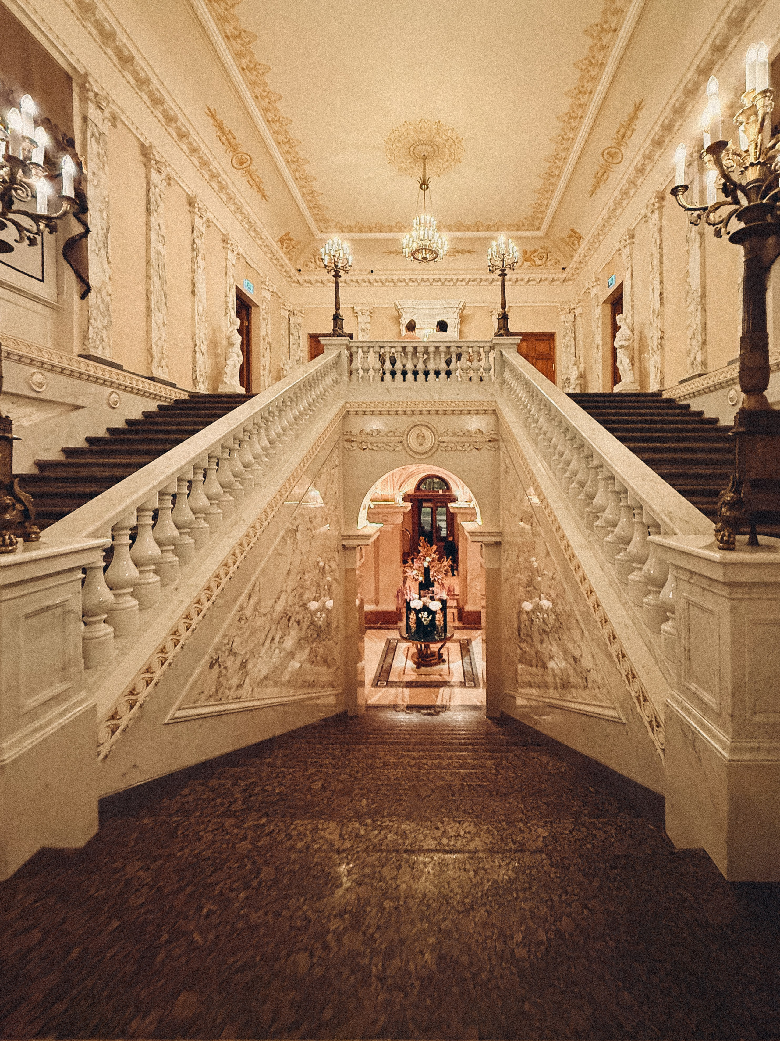 СВАДЕБНАЯ СЕРИЯ НСНЯТА НА ТЕЛЕФОН Four Seasons Lion Palace St. Petersburg 5*. Профессиональный фотограф, Санкт-Петербург — Виктория Богомолова