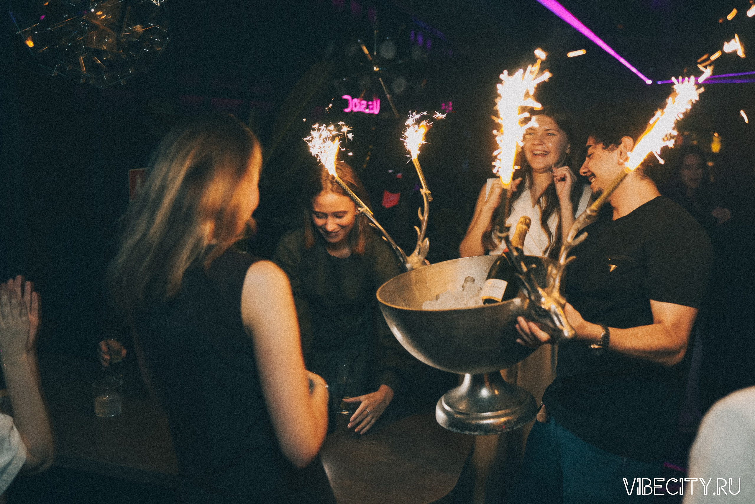 DOUBLE U. VIBECITY.RU Вайб Сити Ру Фоторепортажи Фотоотчеты Калининград