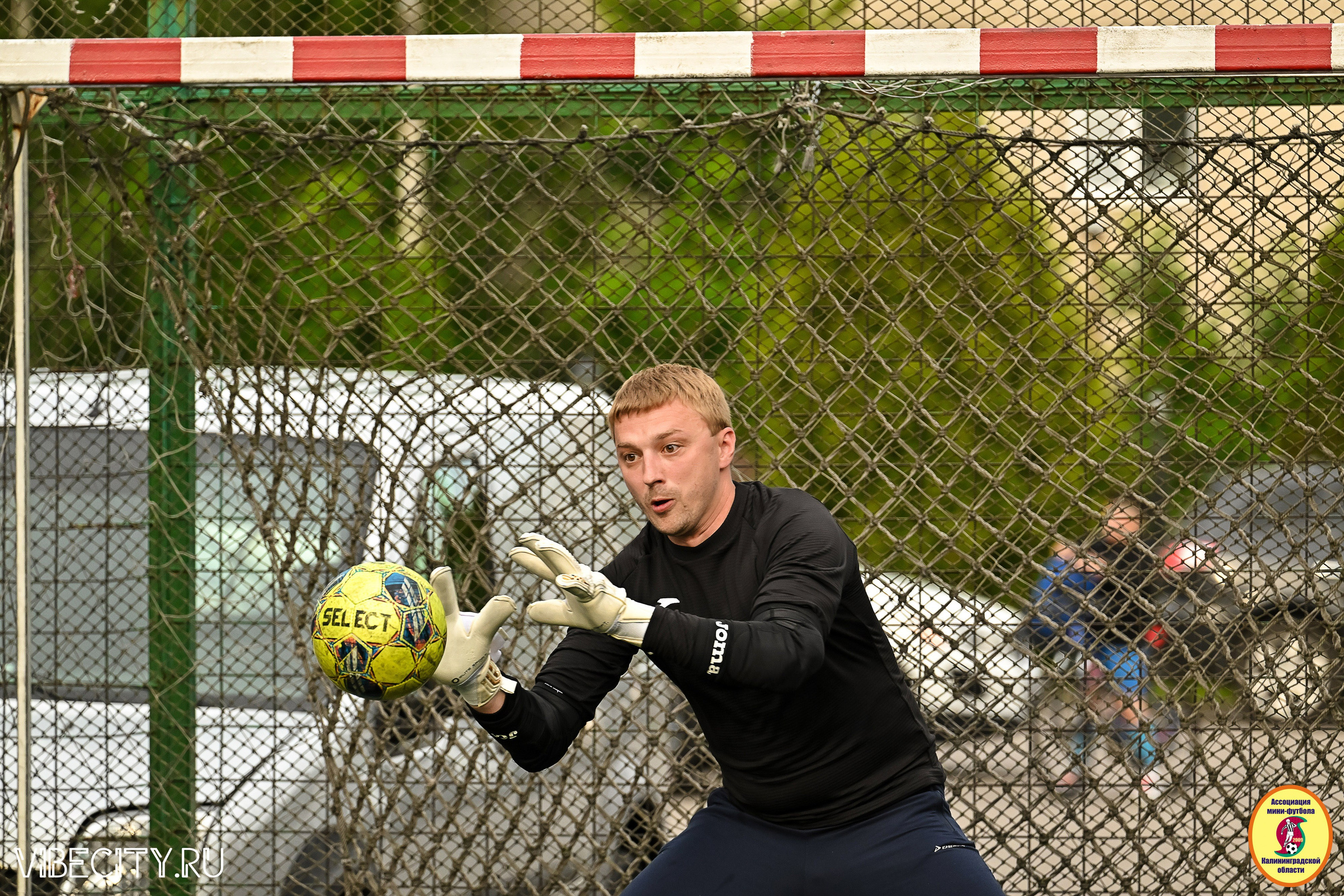 ИГРЫ МИНИ-ФУТБОЛЬНОЙ И КОРПОРАТИВНОЙ ЛИГИ. VIBECITY.RU Вайб Сити Ру Фоторепортажи Фотоотчеты Калининград