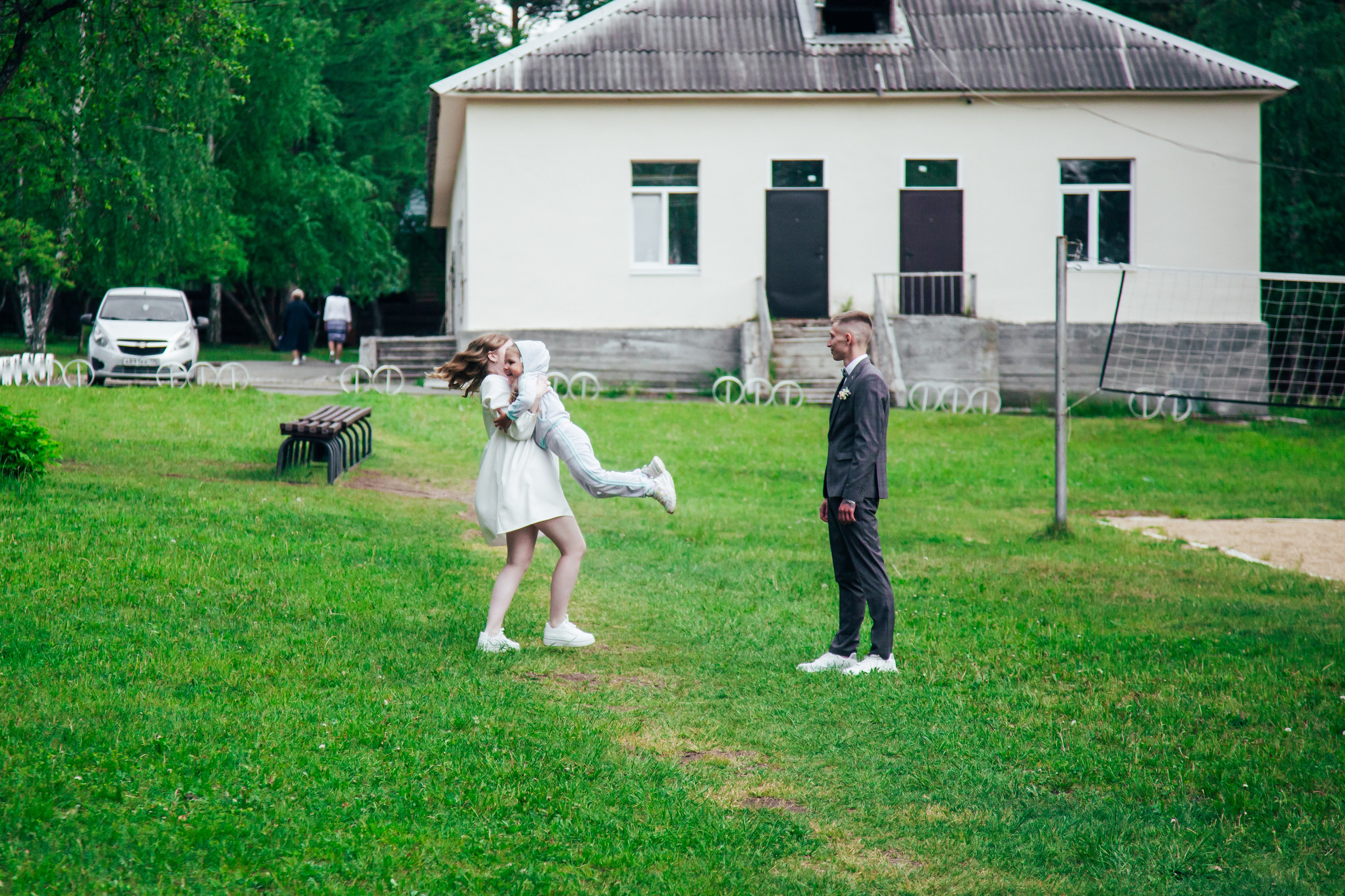 Солнечный. Свадебный фотограф в Екатеринбурге Полевской Соликамск