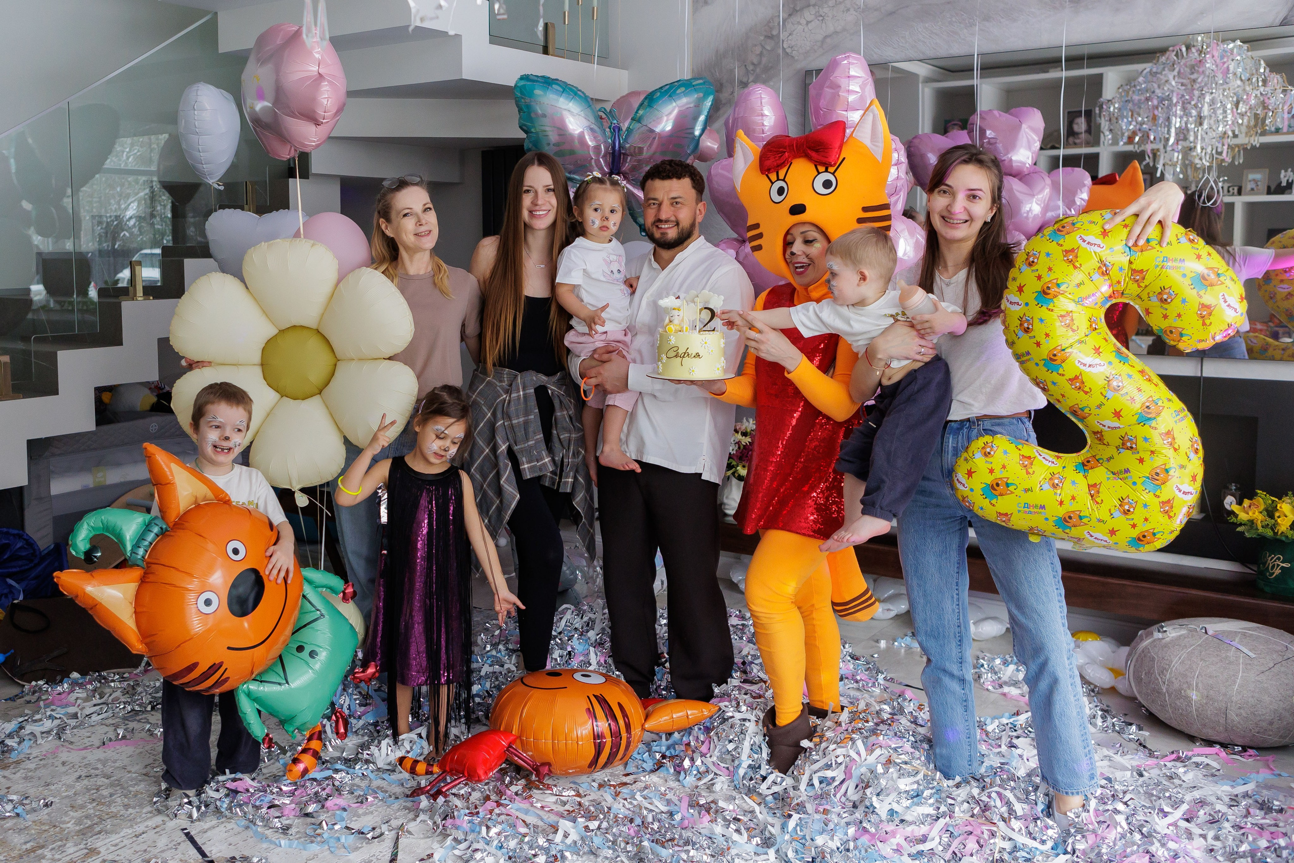 Софии 2 года — тёплый день дома. Семейный и детский фотограф в Москве Юлия