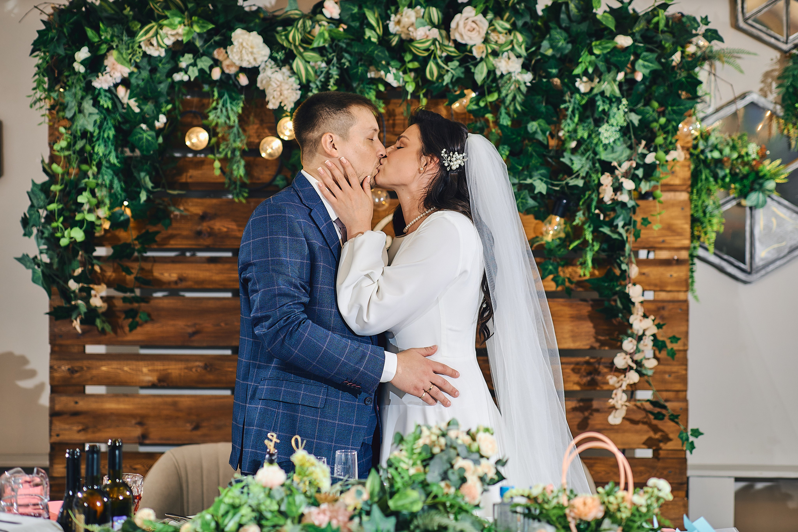 Стас и Дарья свадьба в Пикколо Аморе. Свадебный, контент фотограф в Кемерово Любовь Гальцова