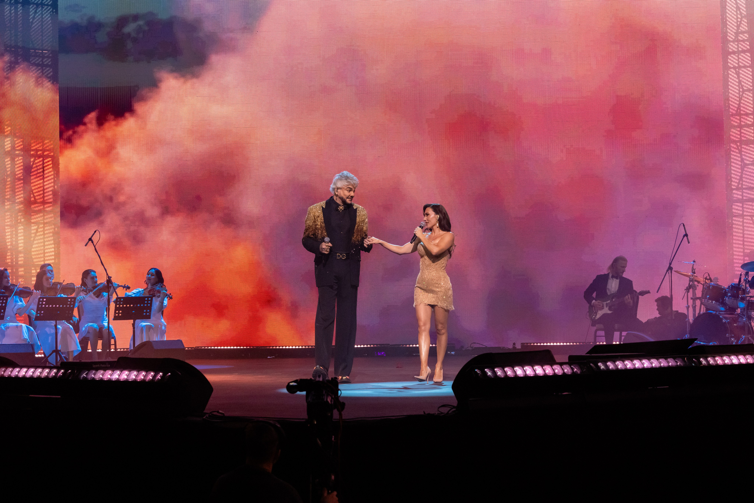 Гравный новогодний концерт 2025 Live Арена Москва. Свадебный и семейный фотограф в Москве и Московской области Оксана Шлыкова