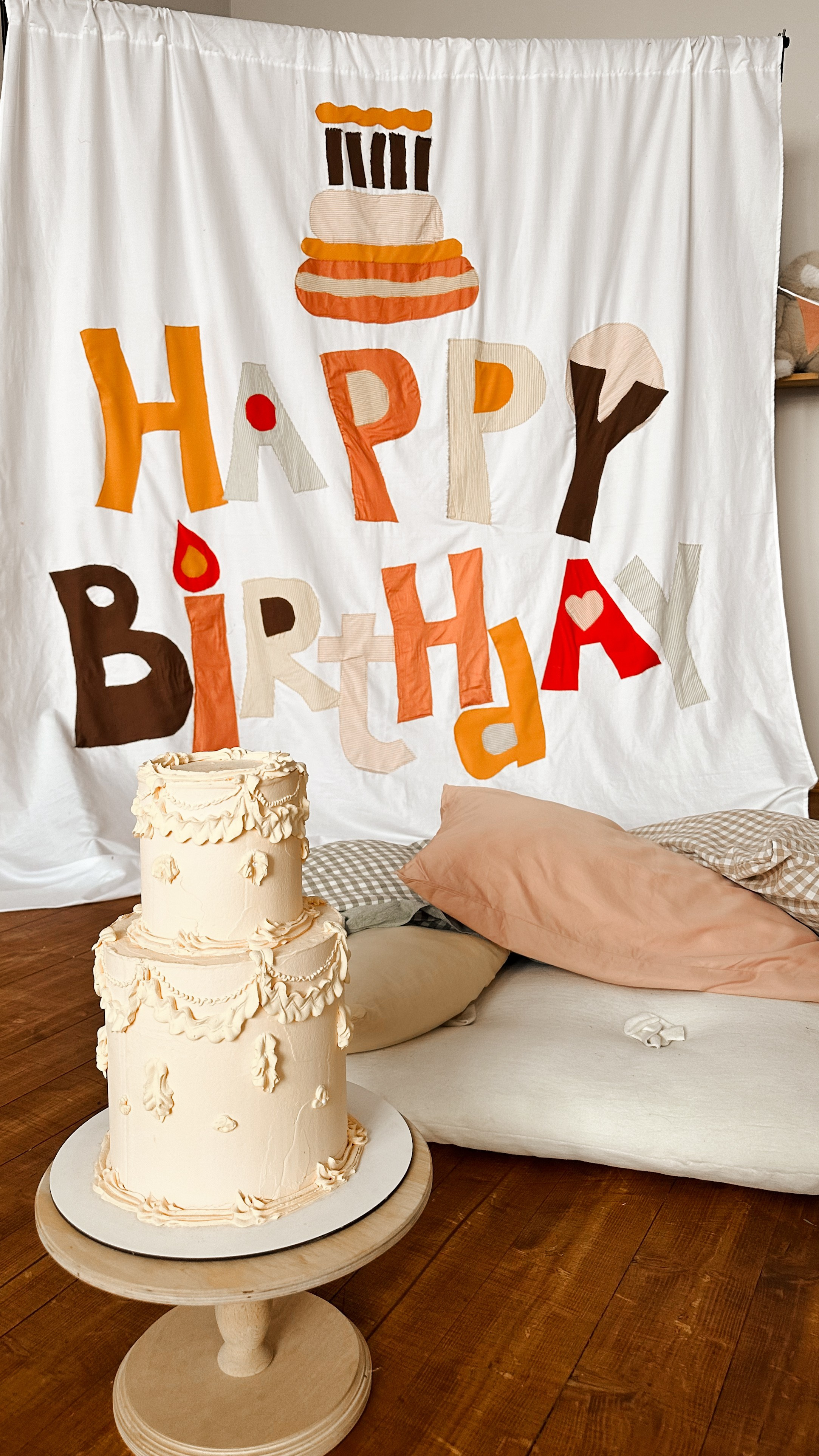 Интерьер фотостудии «Лофт Потолок», город Краснодар, ул. Зиповская 5 литер Х. Семейный и детский фотограф в Краснодаре Анна Трашкова