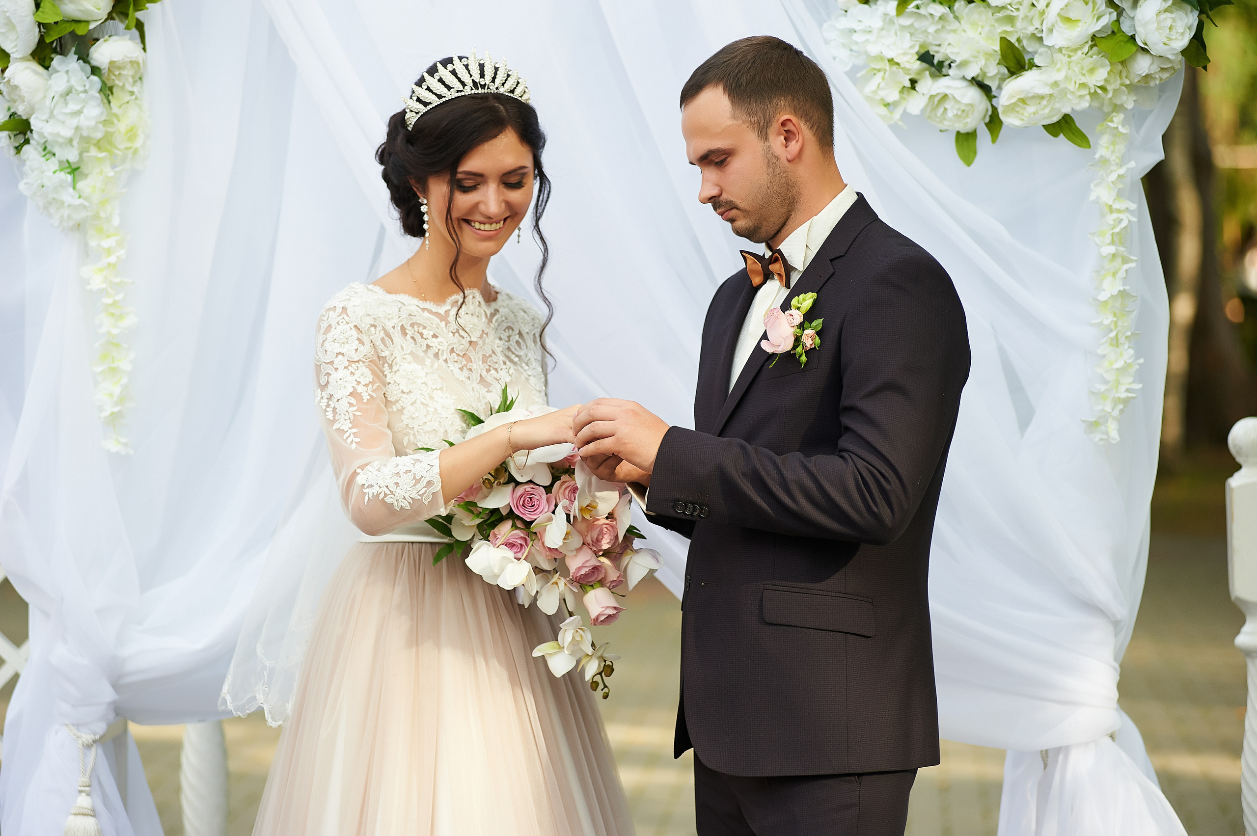 Свадебная фотосессия в дендрарии города Дзержинск