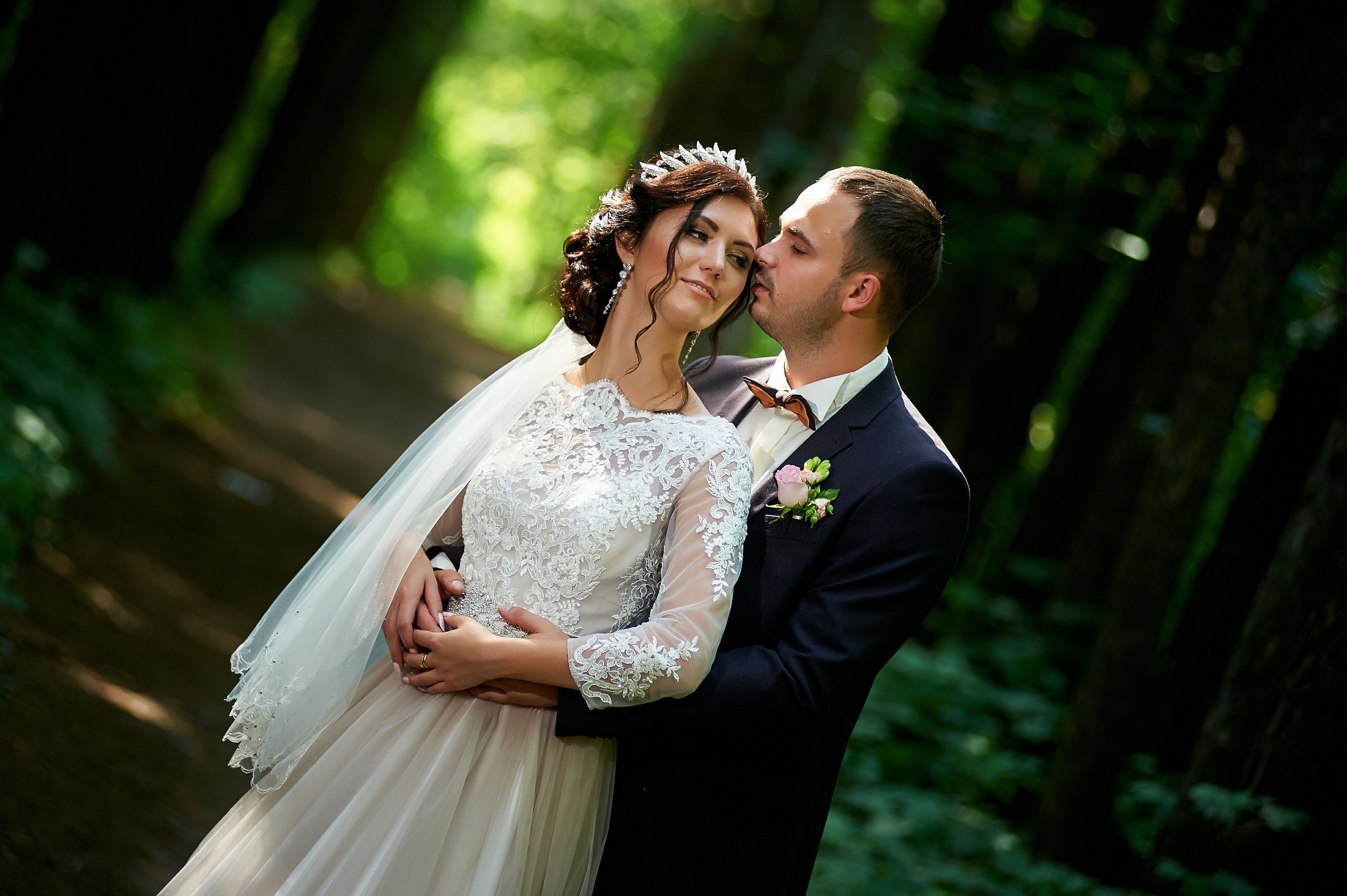 Свадебная фотосессия в дендрарии города Дзержинск