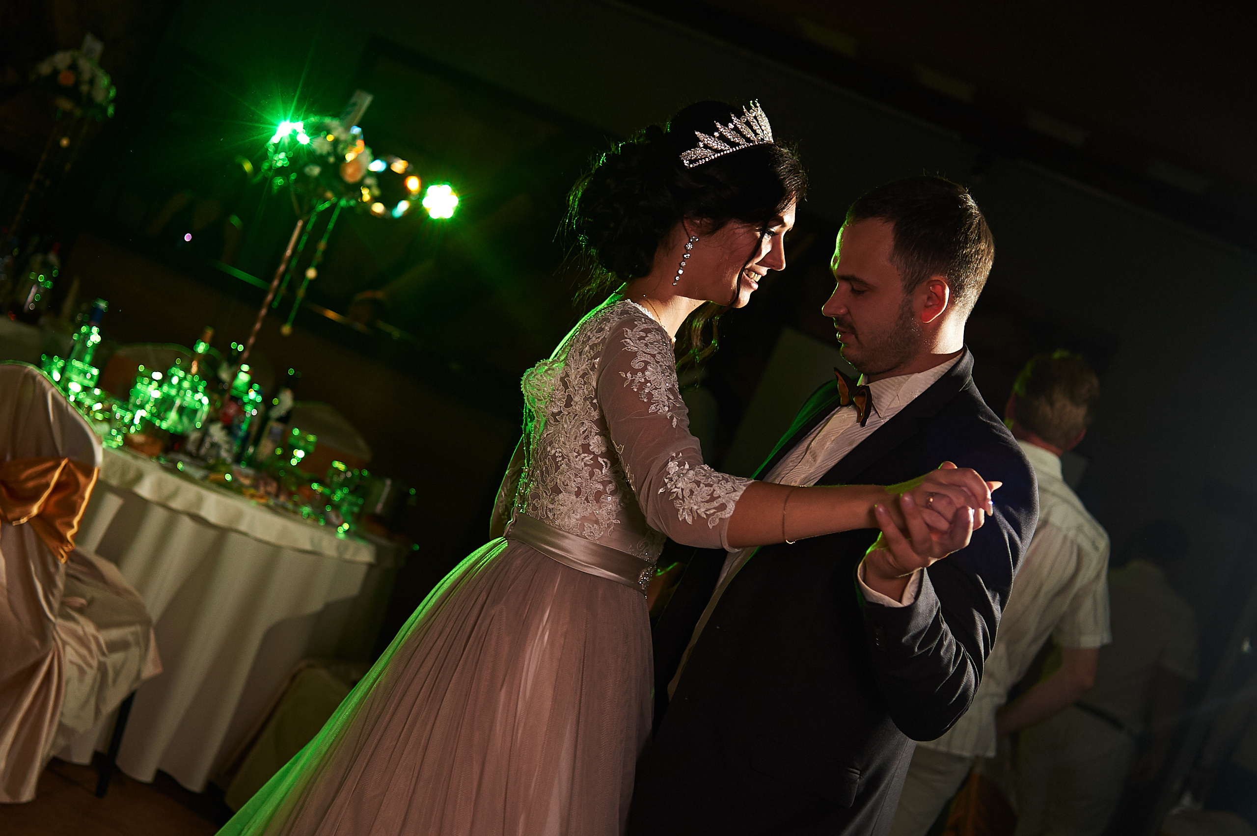 Свадебная фотосессия в дендрарии города Дзержинск