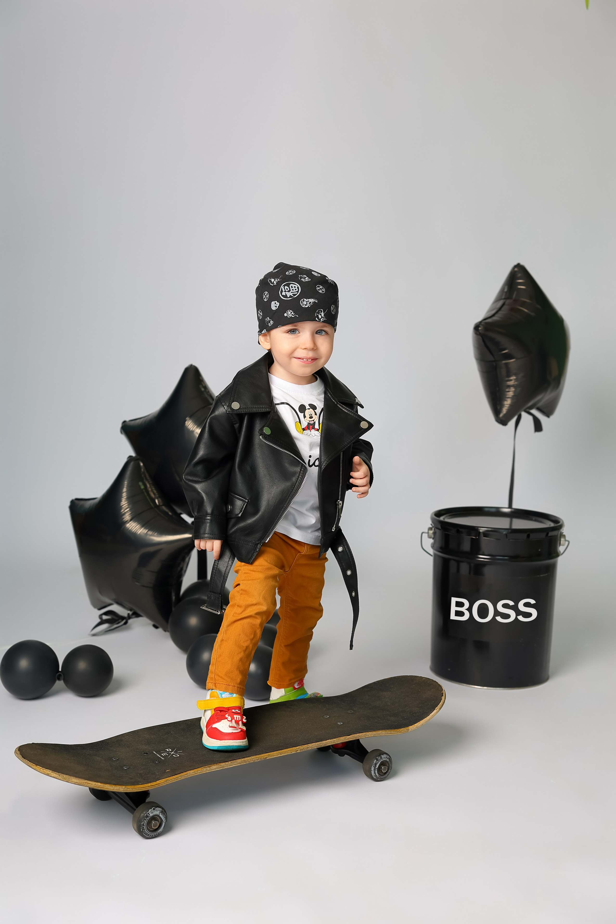 Фотосессии ко дню рождения. Интерьерная фотостудия Toffee Studio