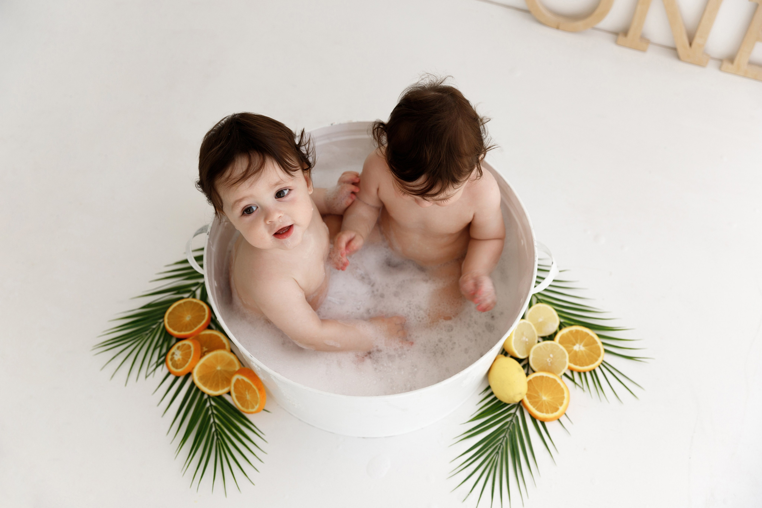 Близнецы Артём и Артур. Фотограф новорожденных Славянск-на-Кубани Куцевольская Екатерина