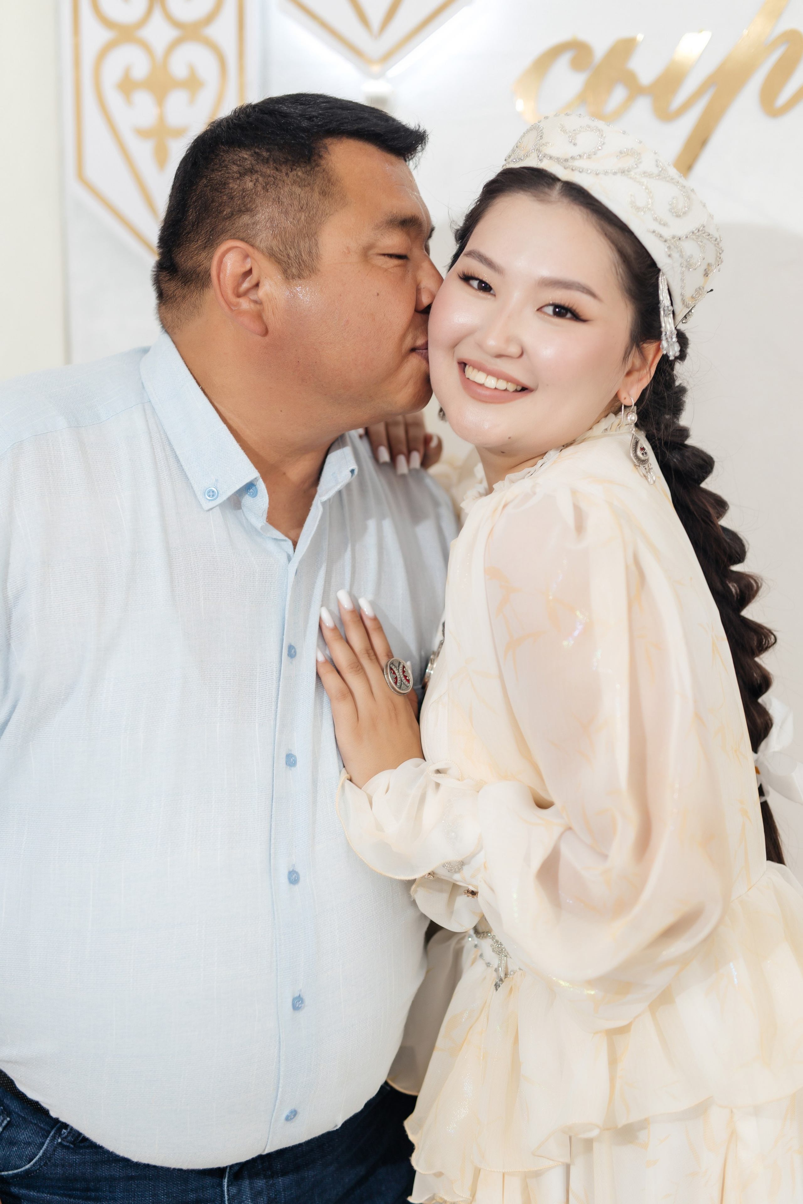 Aynur — syrğa salu. Wedding and Love story Photographer