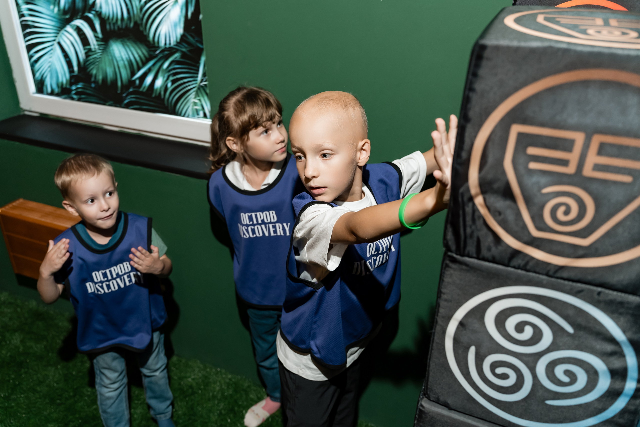 С Днем Рождения, Гена! Остров Discovery