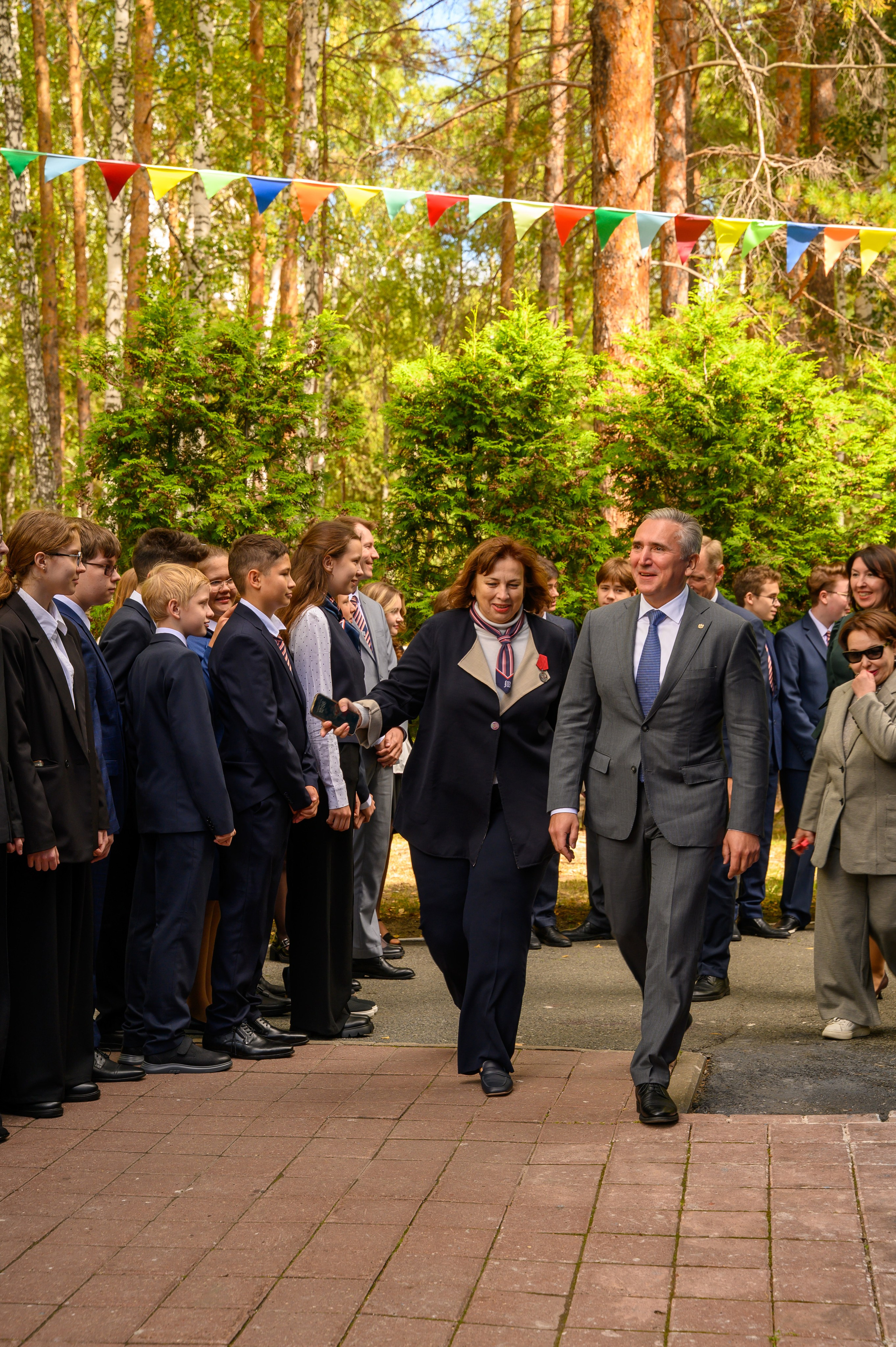 1 сентября линейка ФМШ. Фотограф новорожденных, семейный детский в Тюмени Татьяна Морозова